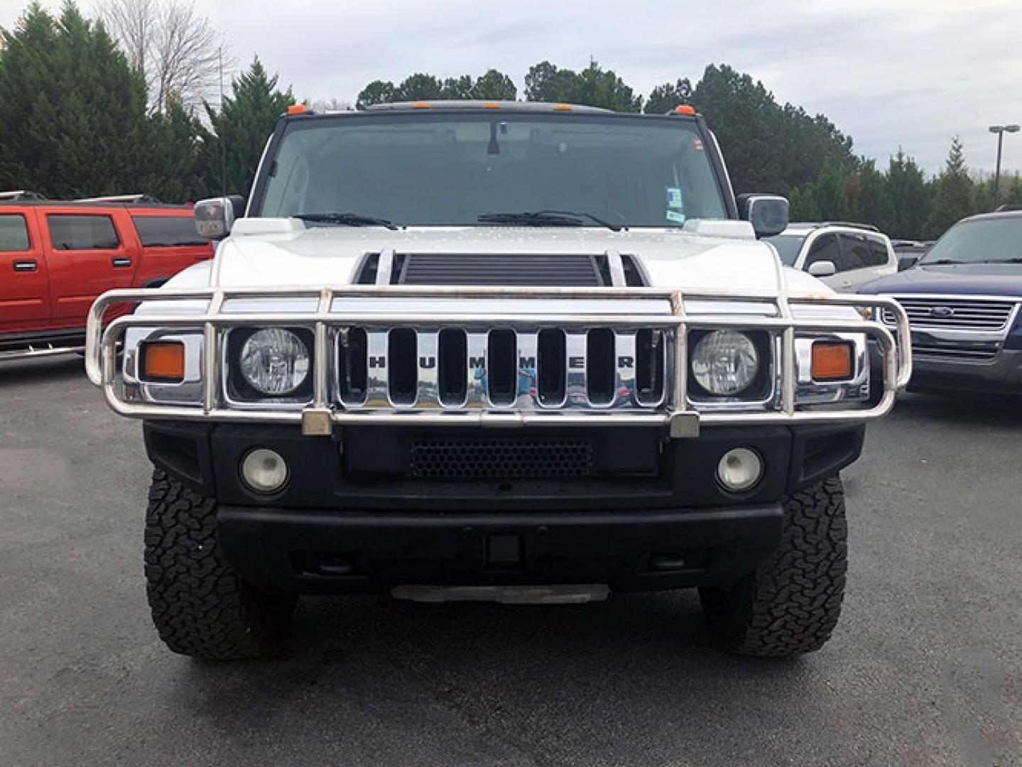 2004 Hummer H2 Sport Utility (5GRGN23U44H) with an 6.0L V8 OHV 16V engine, 4-Speed Automatic Overdrive transmission, located at 7710 Tara Blvd, Jonesboro, GA, 30236, (678) 450-1000, 33.544365, -84.367821 - Photo#1