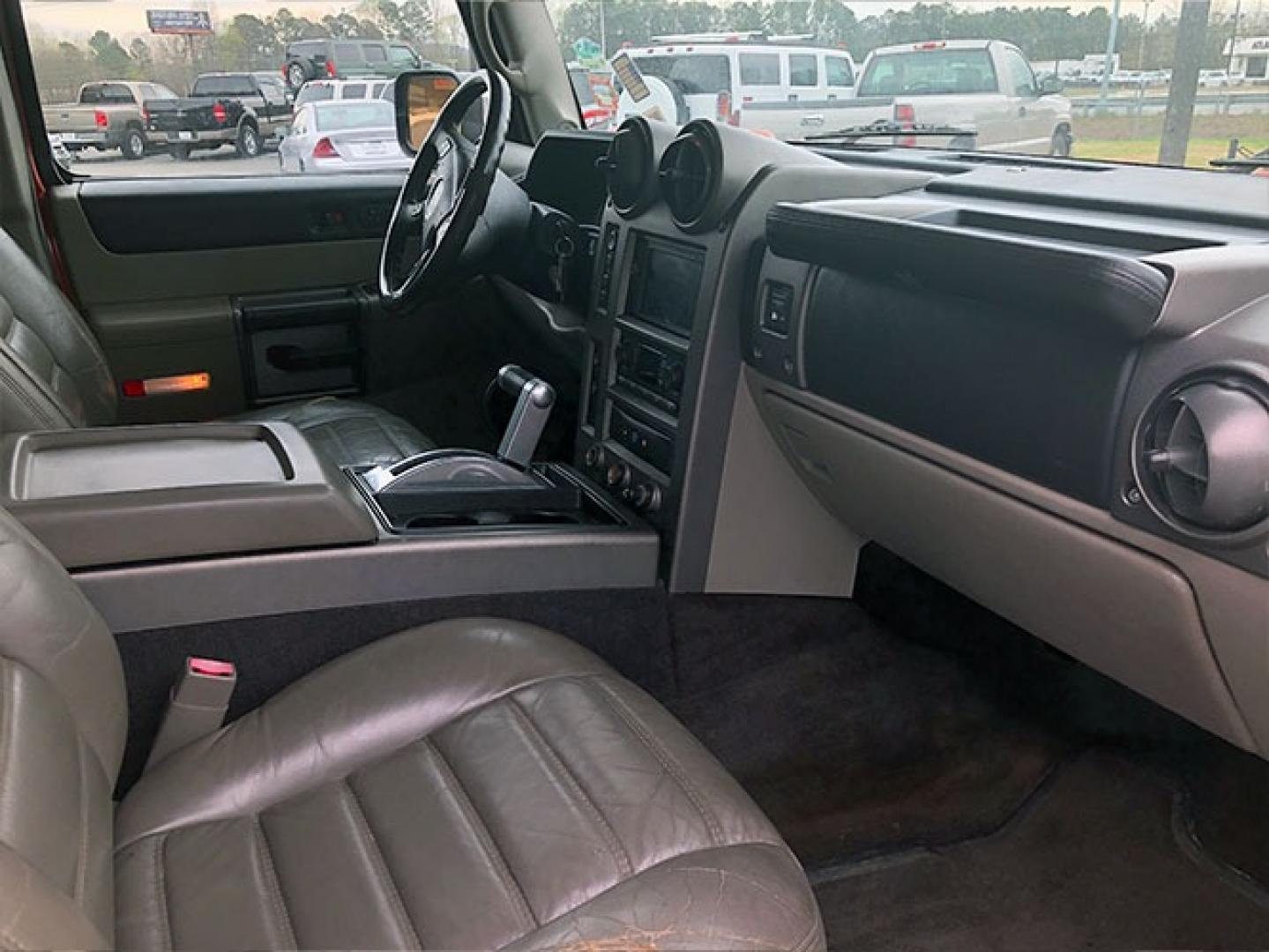 2004 Hummer H2 Sport Utility (5GRGN23U14H) with an 6.0L V8 OHV 16V engine, 4-Speed Automatic Overdrive transmission, located at 4247 Buford Drive NE, Buford, GA, 30518, (678) 450-1000, 34.086857, -83.993004 - Photo#12