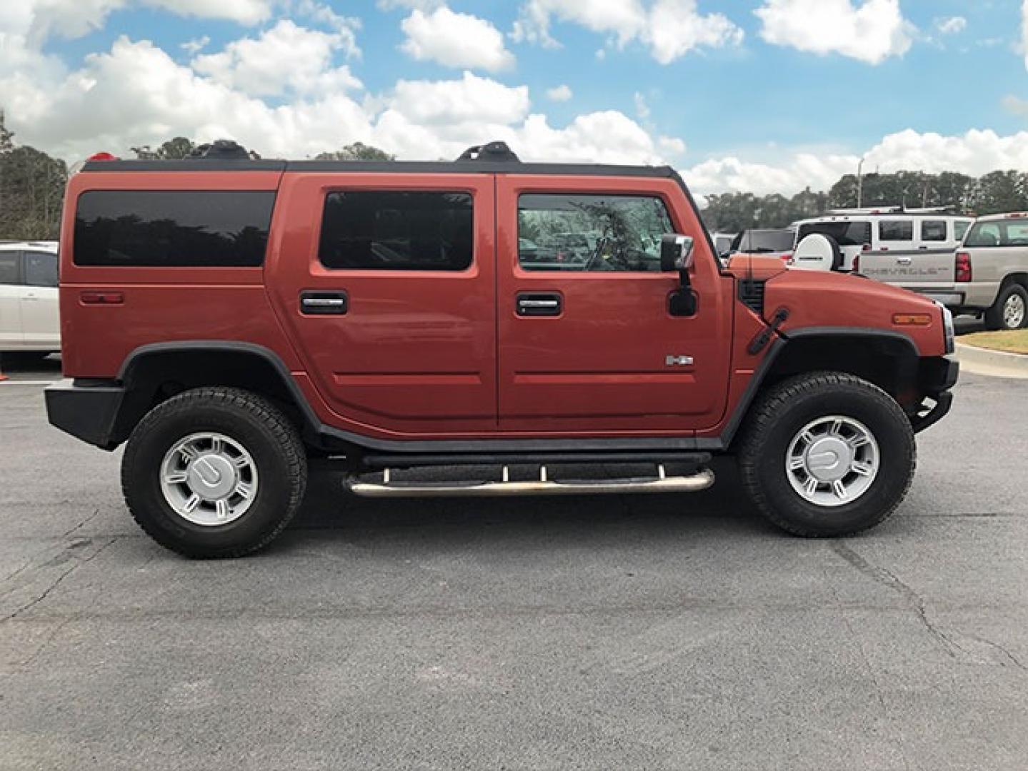 2004 Hummer H2 Sport Utility (5GRGN23U14H) with an 6.0L V8 OHV 16V engine, 4-Speed Automatic Overdrive transmission, located at 4247 Buford Drive NE, Buford, GA, 30518, (678) 450-1000, 34.086857, -83.993004 - Photo#8