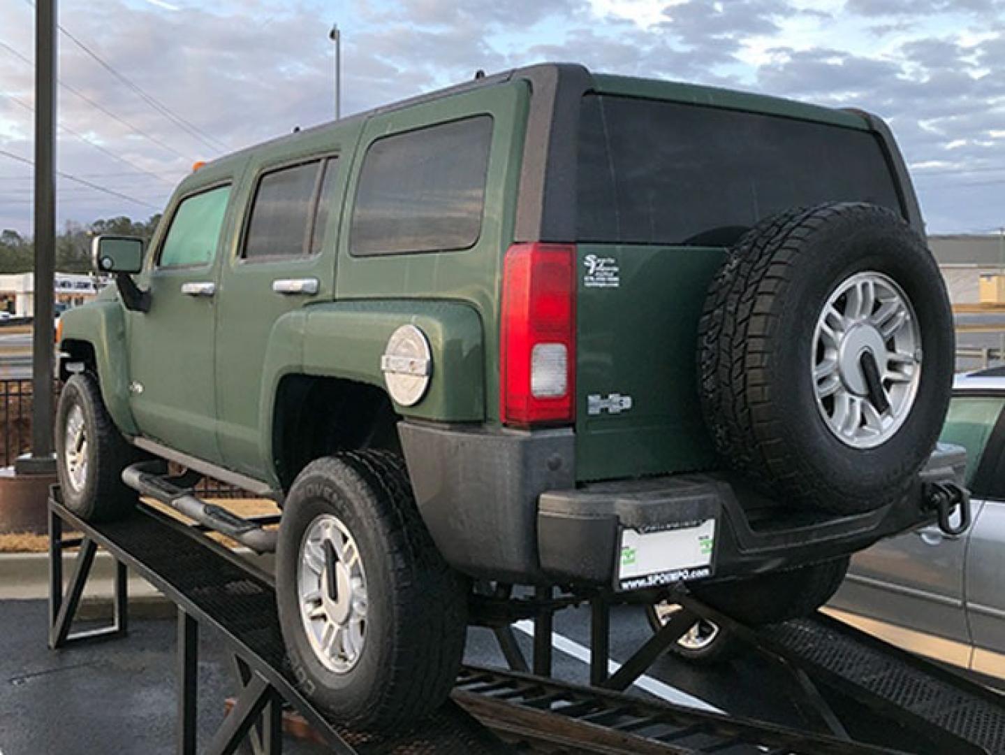 2006 Hummer H3 Sport Utility (5GTDN136668) with an 3.5L L5 DOHC 20V engine, located at 7710 Tara Blvd, Jonesboro, GA, 30236, (678) 450-1000, 33.544365, -84.367821 - Photo#5