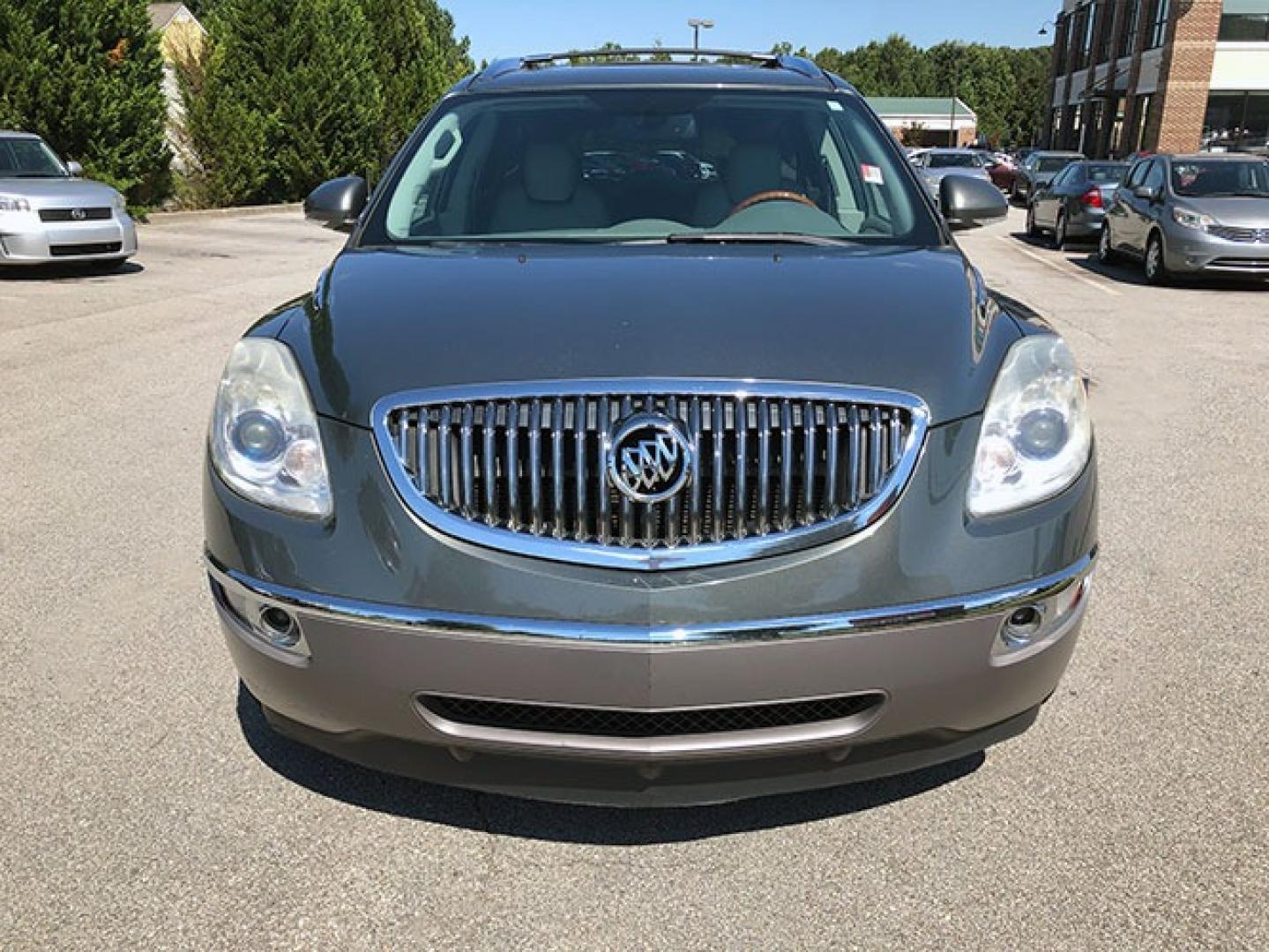 2010 Buick Enclave CXL FWD (5GALRBED5AJ) with an 3.6L V6 DOHC 24V engine, 6-Speed Automatic Overdrive transmission, located at 7710 Tara Blvd, Jonesboro, GA, 30236, (678) 450-1000, 33.544365, -84.367821 - Photo#1