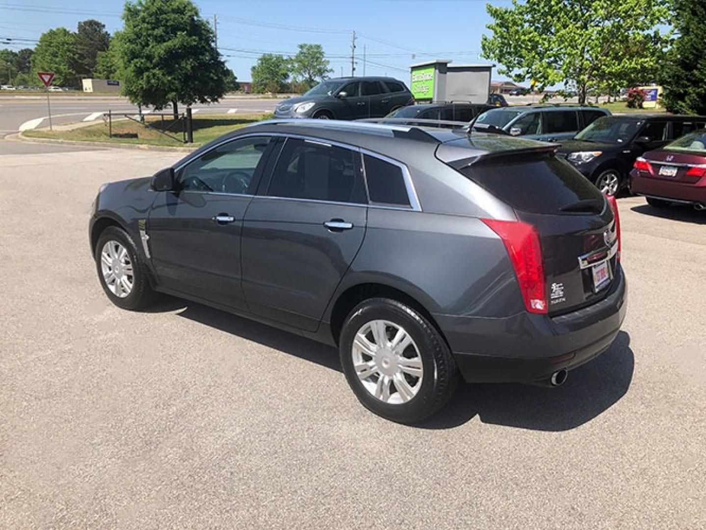 2010 Cadillac SRX Luxury Collection (3GYFNAEY5AS) with an 3.0L V6 DOHC 24V engine, 6-Speed Automatic transmission, located at 7710 Tara Blvd, Jonesboro, GA, 30236, (678) 450-1000, 33.544365, -84.367821 - Photo#2