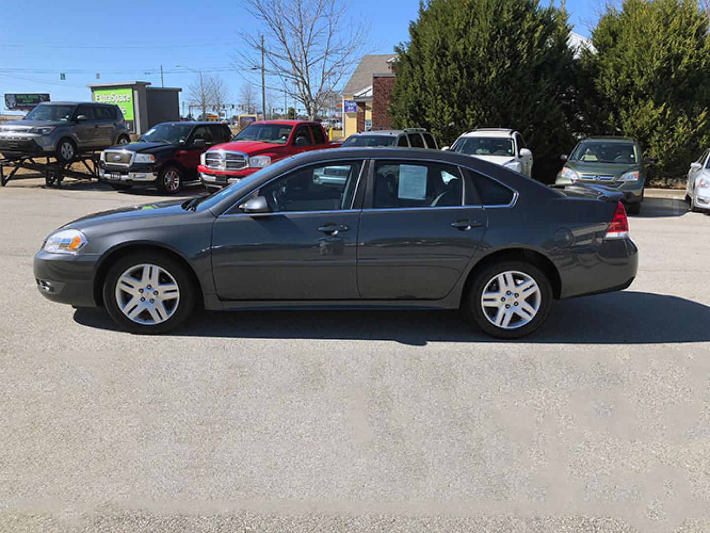 2010 Chevrolet Impala LT (2G1WB5EN8A1) with an 3.5L V6 OHV 12V engine, 4-Speed Automatic transmission, located at 620 Jesse Jewell Pkwy, Gainesville, GA, 30501, (678) 450-1000, 34.305923, -83.809784 - Photo#3