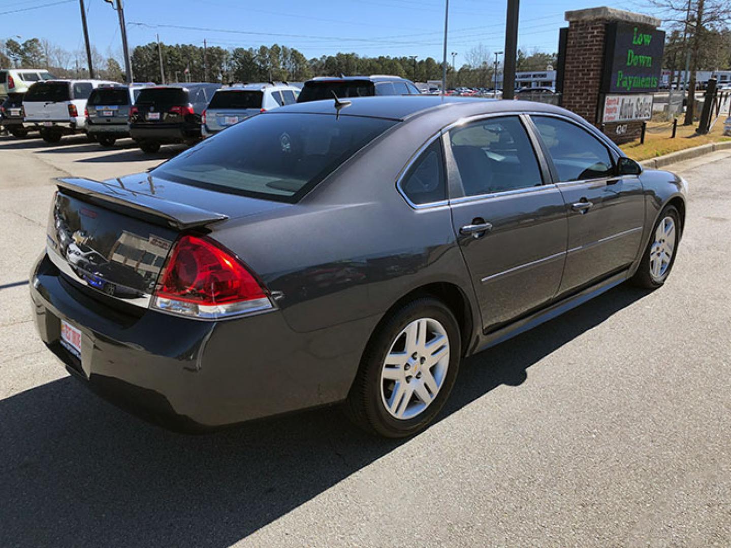 2010 Chevrolet Impala LT (2G1WB5EN8A1) with an 3.5L V6 OHV 12V engine, 4-Speed Automatic transmission, located at 620 Jesse Jewell Pkwy, Gainesville, GA, 30501, (678) 450-1000, 34.305923, -83.809784 - Photo#6