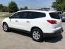 2010 Chevrolet Traverse LT1 FWD (1GNLRFED5AS) with an 3.6L V6 DOHC 24V engine, 6-Speed Automatic transmission, located at 7710 Tara Blvd, Jonesboro, GA, 30236, (678) 450-1000, 33.544365, -84.367821 - Photo#4