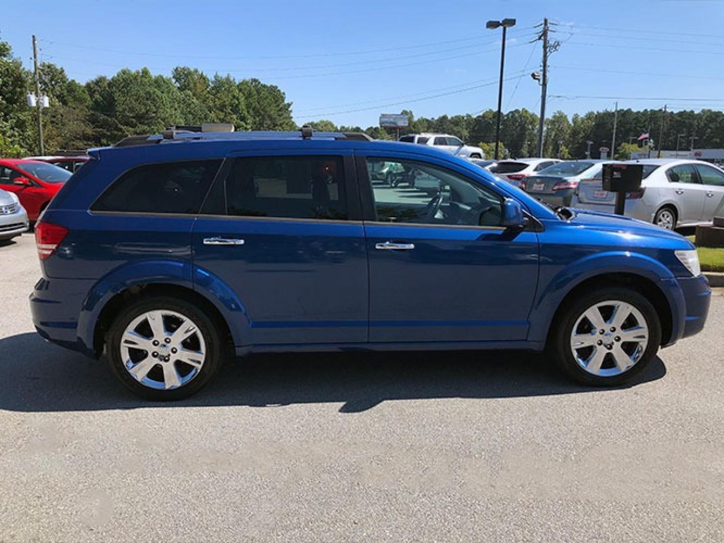 2010 Dodge Journey RT (3D4PG6FV9AT) with an 3.5L V6 SOHC 24V engine, 6-Speed Automatic transmission, located at 7710 Tara Blvd, Jonesboro, GA, 30236, (678) 450-1000, 33.544365, -84.367821 - Photo#8