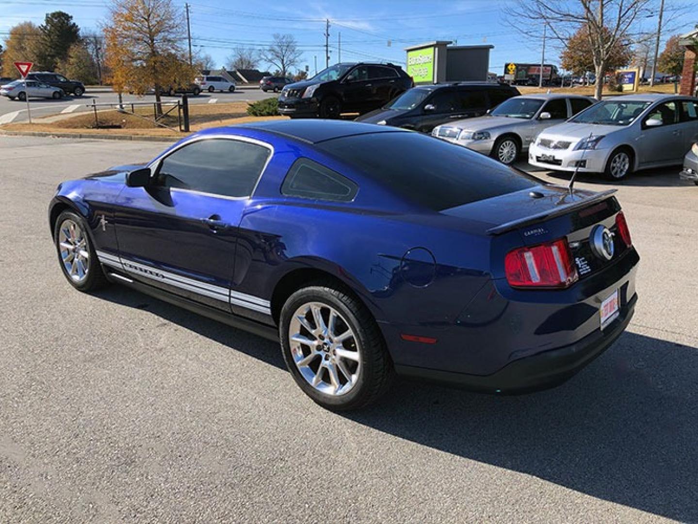 2010 Ford Mustang V6 Coupe (1ZVBP8AN4A5) with an 4.0L V6 OHC 12V engine, located at 7710 Tara Blvd, Jonesboro, GA, 30236, (678) 450-1000, 33.544365, -84.367821 - Photo#4