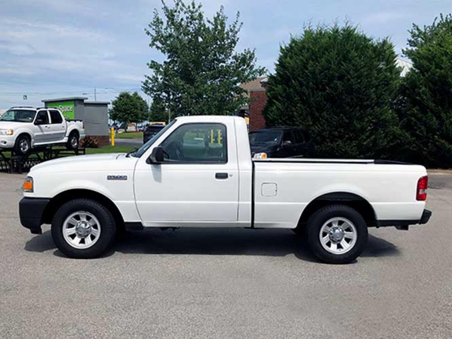 2010 Ford Ranger XL 2WD (1FTKR1AD9AP) with an 2.3L L4 SOHC 8V engine, located at 620 Jesse Jewell Pkwy, Gainesville, GA, 30501, (678) 450-1000, 34.305923, -83.809784 - Photo#2