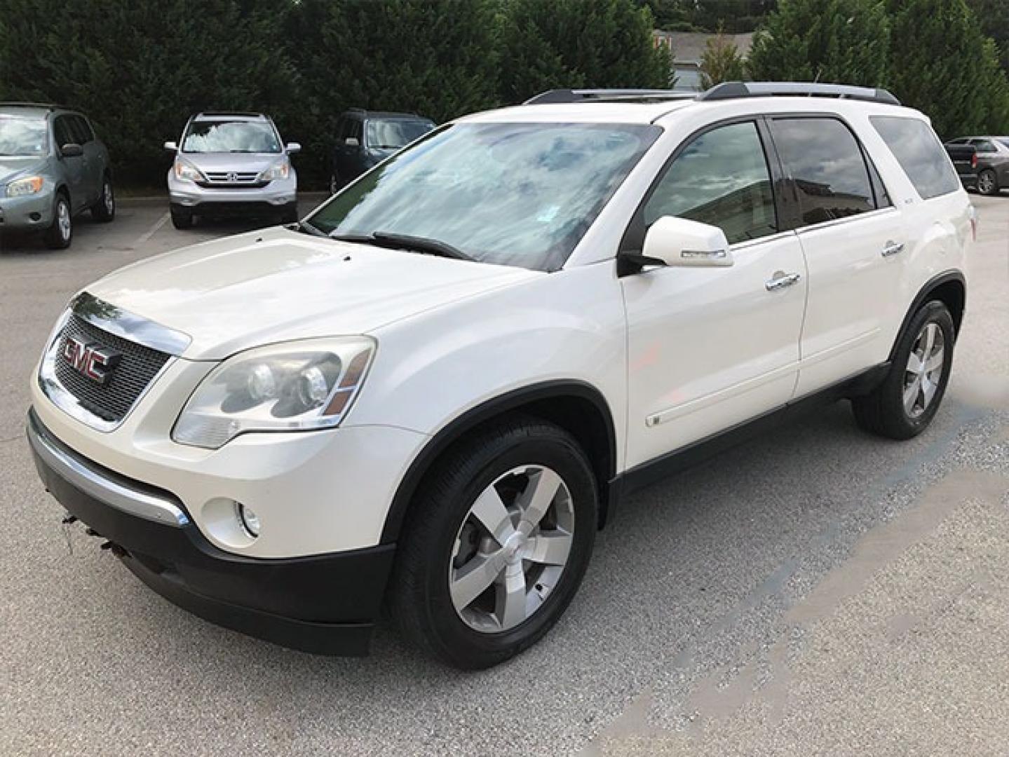 2010 GMC Acadia SLT-1 AWD (1GKLRMED2AJ) with an 3.6L V6 DOHC 24V engine, 6-Speed Automatic transmission, located at 7710 Tara Blvd, Jonesboro, GA, 30236, (678) 450-1000, 33.544365, -84.367821 - Photo#2