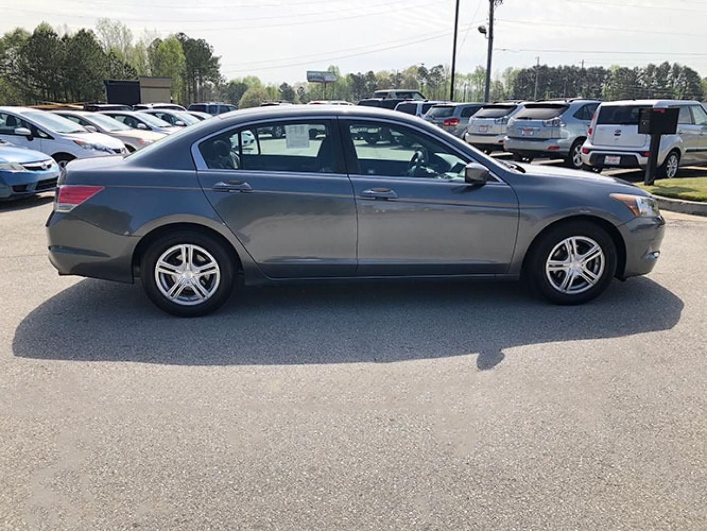 2010 Honda Accord LX Sedan AT (1HGCP2F34AA) with an 2.4L L4 DOHC 16V engine, 5-Speed Automatic transmission, located at 7710 Tara Blvd, Jonesboro, GA, 30236, (678) 450-1000, 33.544365, -84.367821 - Photo#5