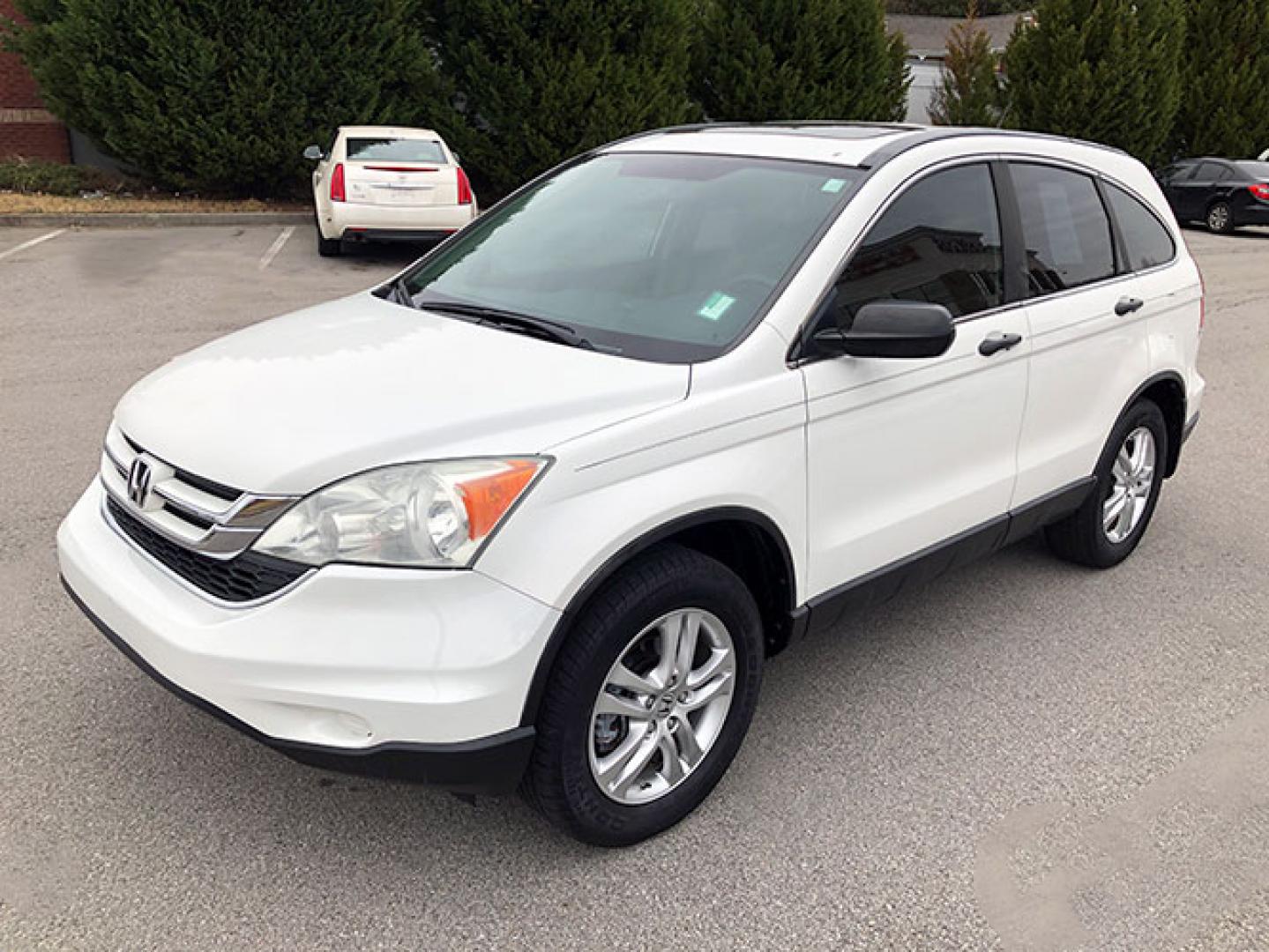 2010 Honda CR-V EX 2WD 5-Speed AT (5J6RE3H58AL) with an 2.4L L4 DOHC 16V engine, 5-Speed Automatic transmission, located at 620 Jesse Jewell Pkwy, Gainesville, GA, 30501, (678) 450-1000, 34.305923, -83.809784 - Photo#2