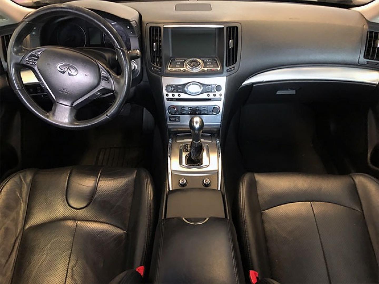 2010 Infiniti G Sedan G37 (JN1CV6AP1AM) with an 3.7L V6 DOHC 24V engine, 5-Speed Automatic transmission, located at 7710 Tara Blvd, Jonesboro, GA, 30236, (678) 450-1000, 33.544365, -84.367821 - Photo#9