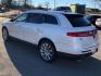 2010 Lincoln MKT FWD (2LMHJ5FR7AB) with an 3.7L V6 DOHC 24V engine, 6-Speed Automatic transmission, located at 7710 Tara Blvd, Jonesboro, GA, 30236, (678) 450-1000, 33.544365, -84.367821 - Photo#4