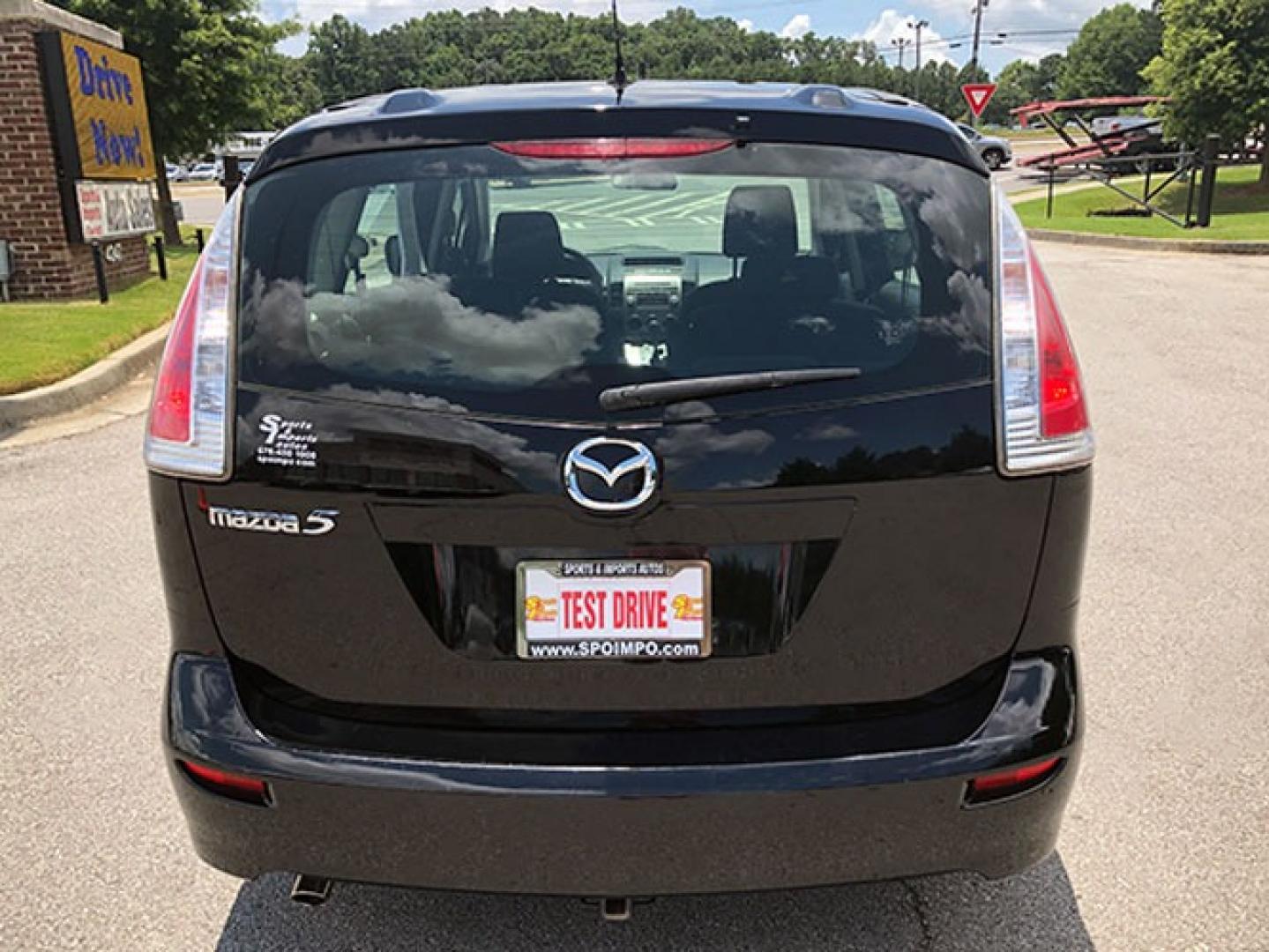 2010 Mazda MAZDA5 Grand Touring (JM1CR2W3XA0) with an 2.3L L4 DOHC 16V engine, located at 7710 Tara Blvd, Jonesboro, GA, 30236, (678) 450-1000, 33.544365, -84.367821 - Photo#4