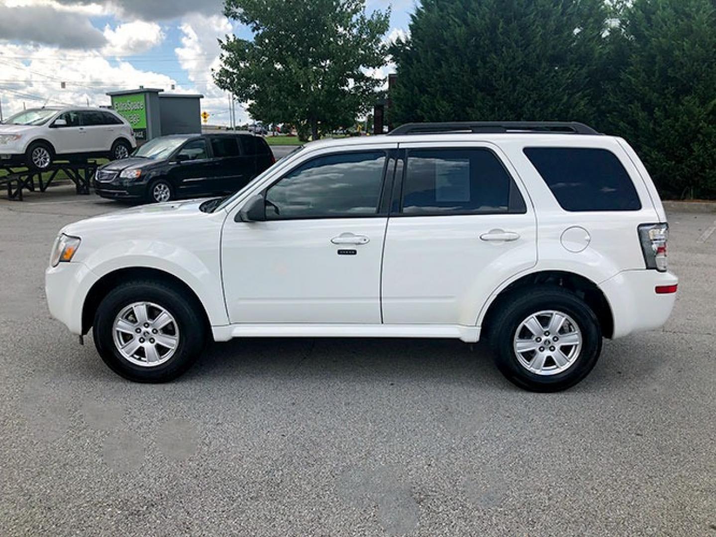 2010 Mercury Mariner V6 2WD (4M2CN8BG4AK) with an 3.0L V6 engine, 6-Speed Automatic transmission, located at 7710 Tara Blvd, Jonesboro, GA, 30236, (678) 450-1000, 33.544365, -84.367821 - Photo#3