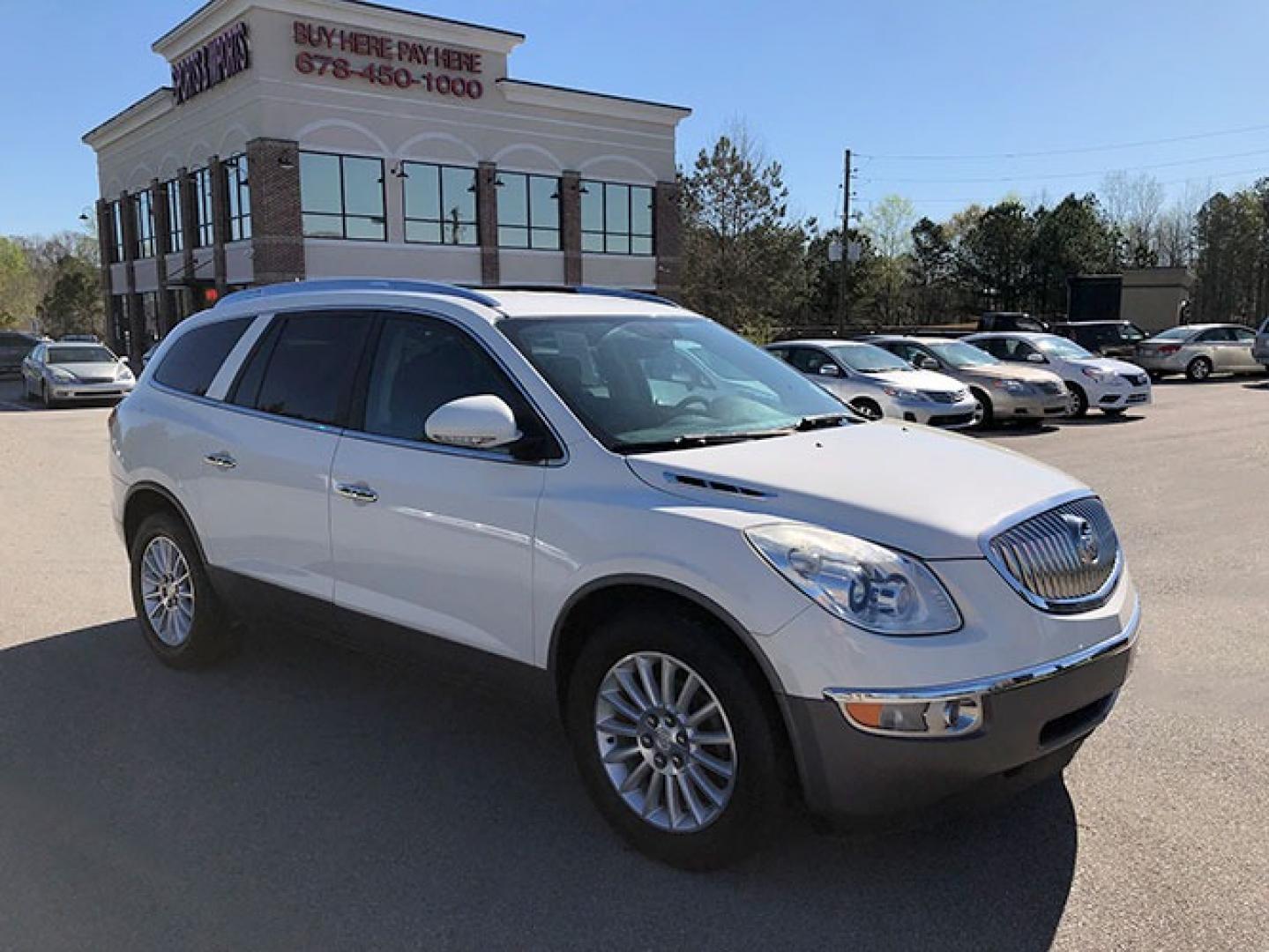 2011 Buick Enclave CX AWD (5GAKVAED7BJ) with an 3.6L V6 DOHC 24V engine, 6-Speed Automatic Overdrive transmission, located at 620 Jesse Jewell Pkwy, Gainesville, GA, 30501, (678) 450-1000, 34.305923, -83.809784 - Photo#0