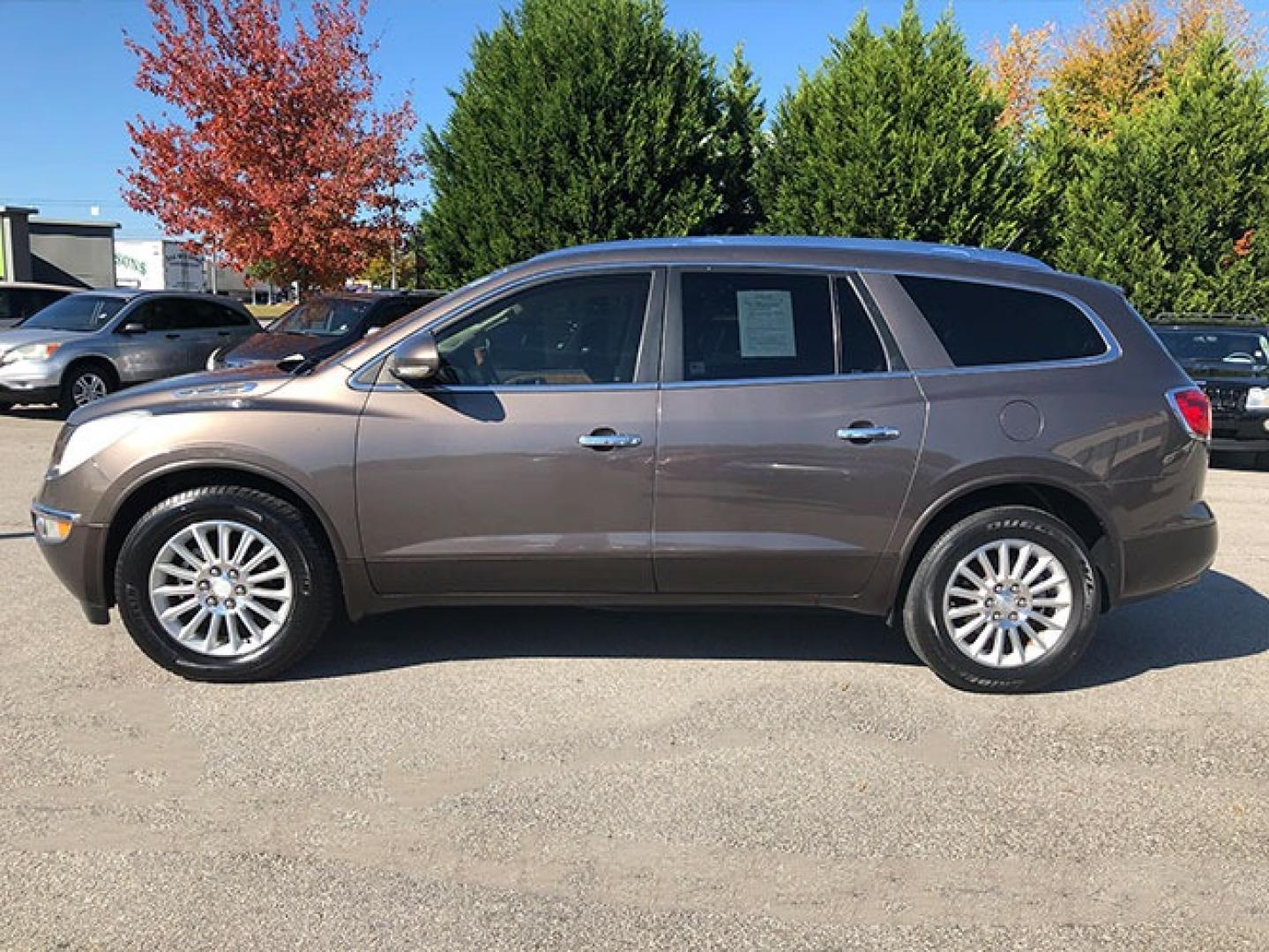 2011 Buick Enclave CXL-1 FWD (5GAKRBED6BJ) with an 3.6L V6 DOHC 24V engine, 6-Speed Automatic Overdrive transmission, located at 7710 Tara Blvd, Jonesboro, GA, 30236, (678) 450-1000, 33.544365, -84.367821 - Photo#3