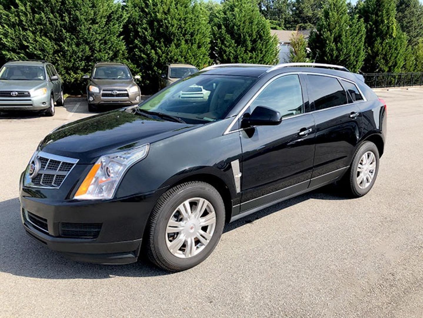 2011 Cadillac SRX Luxury Collection (3GYFNAEY1BS) with an 3.0L V6 DOHC 24V engine, 6-Speed Automatic transmission, located at 620 Jesse Jewell Pkwy, Gainesville, GA, 30501, (678) 450-1000, 34.305923, -83.809784 - Photo#0