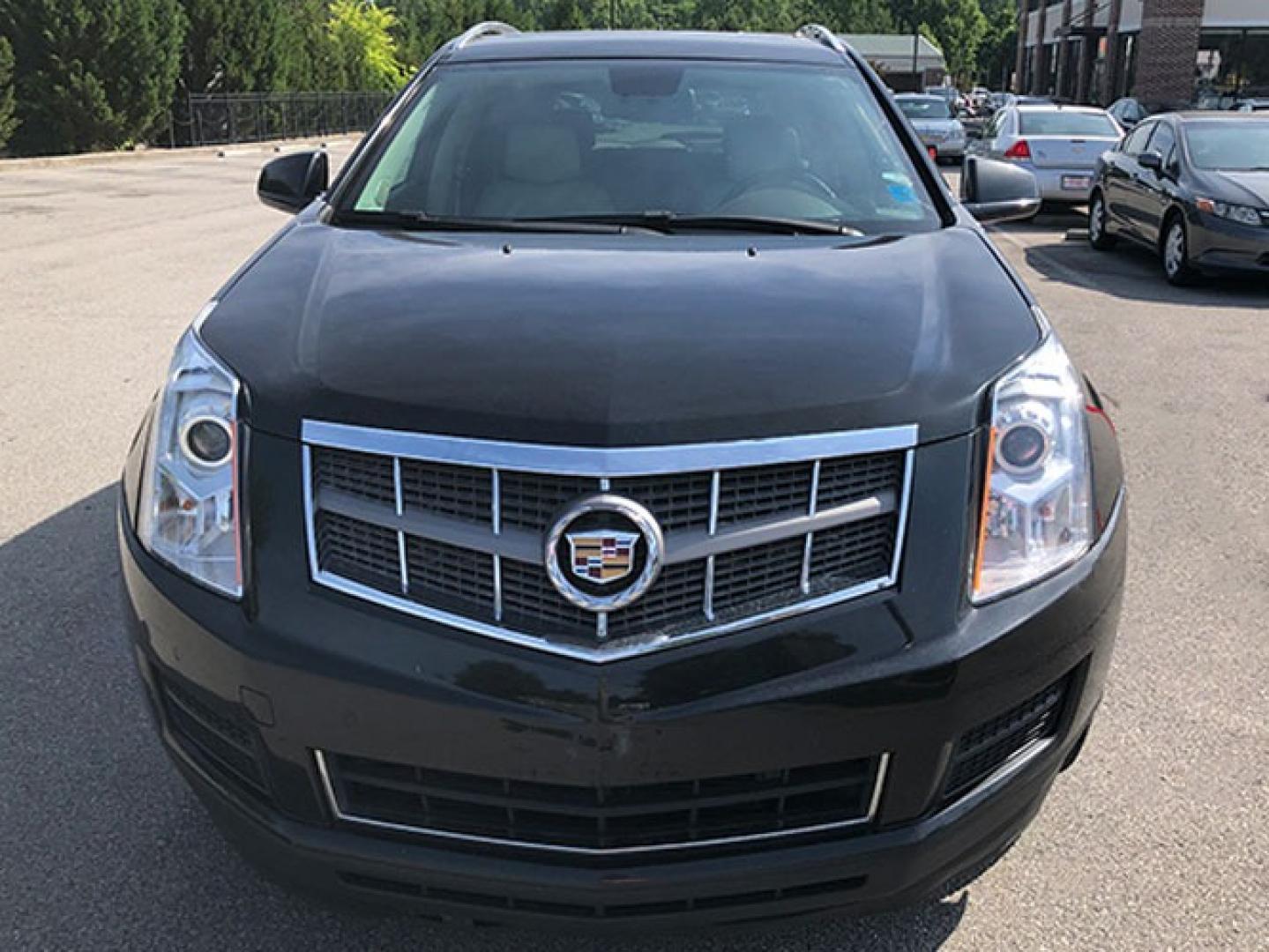 2011 Cadillac SRX Luxury Collection (3GYFNAEY1BS) with an 3.0L V6 DOHC 24V engine, 6-Speed Automatic transmission, located at 620 Jesse Jewell Pkwy, Gainesville, GA, 30501, (678) 450-1000, 34.305923, -83.809784 - Photo#7