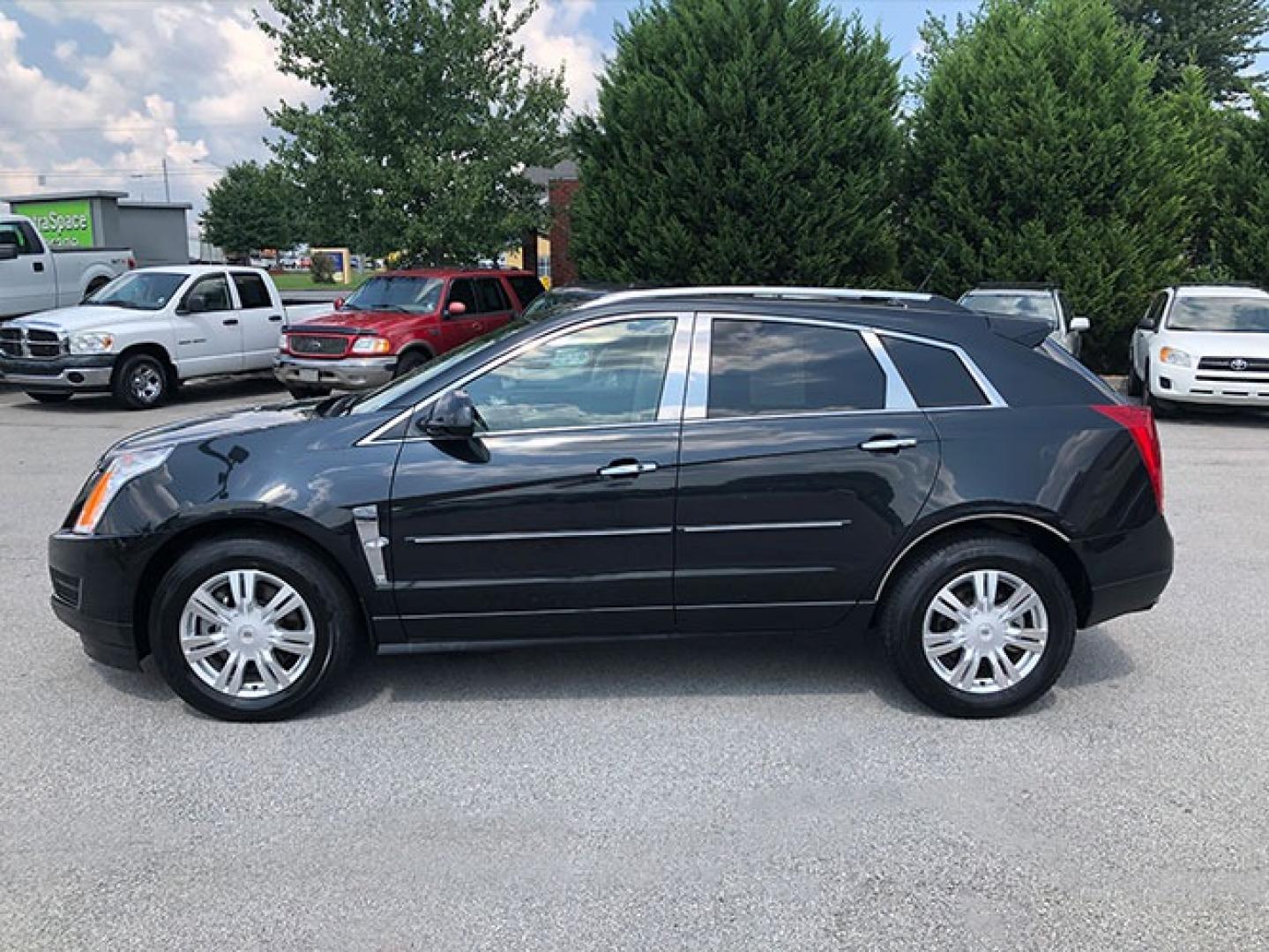 2011 Cadillac SRX Luxury Collection (3GYFNAEY3BS) with an 3.0L V6 DOHC 24V engine, 6-Speed Automatic transmission, located at 7710 Tara Blvd, Jonesboro, GA, 30236, (678) 450-1000, 33.544365, -84.367821 - Photo#3