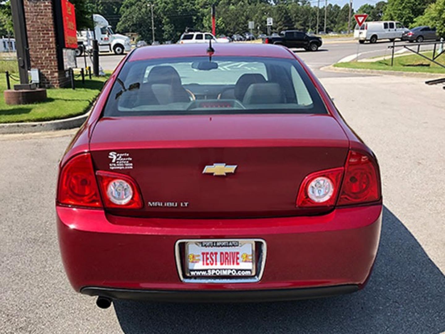 2011 Chevrolet Malibu 2LT (1G1ZD5E12BF) with an 2.4L L4 DOHC 16V engine, 4-Speed Automatic transmission, located at 620 Jesse Jewell Pkwy, Gainesville, GA, 30501, (678) 450-1000, 34.305923, -83.809784 - Photo#3