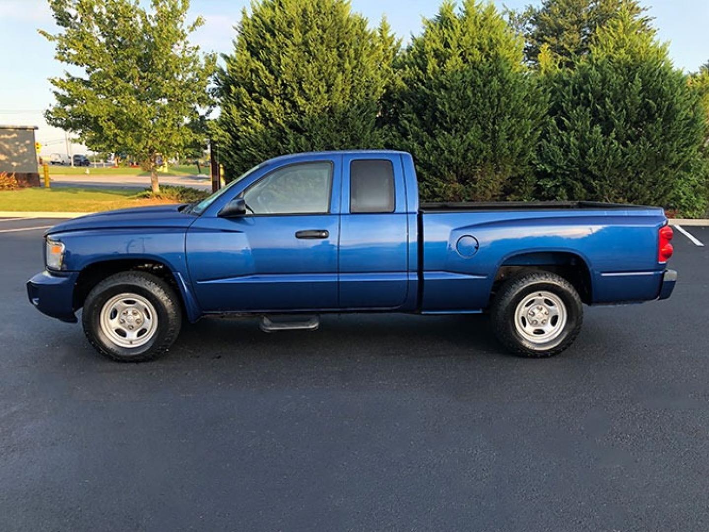 2011 Dodge Dakota ST Extended Cab 2WD (1D7RE2BK7BS) with an 3.7L V6 SOHC 12V engine, 4-Speed Automatic transmission, located at 7710 Tara Blvd, Jonesboro, GA, 30236, (678) 450-1000, 33.544365, -84.367821 - Photo#1