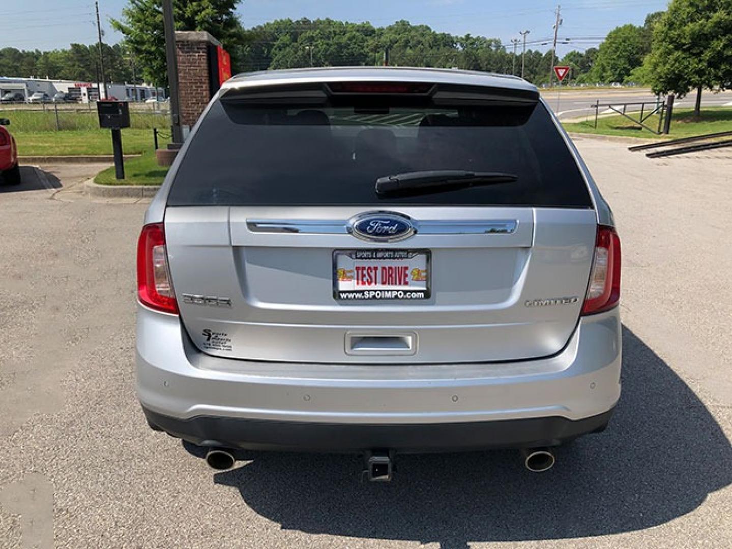 2011 Ford Edge Limited FWD (2FMDK3KC0BB) with an 3.5L V6 DOHC 24V engine, 6-Speed Automatic transmission, located at 7710 Tara Blvd, Jonesboro, GA, 30236, (678) 450-1000, 33.544365, -84.367821 - Photo#3