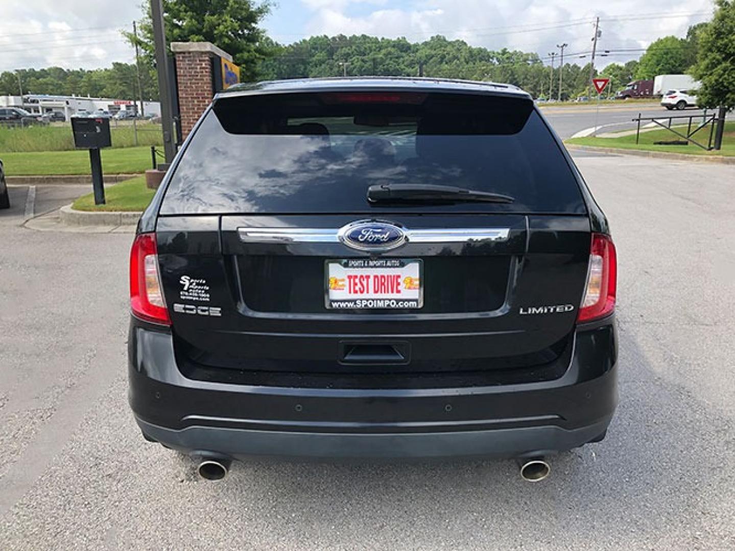 2011 Ford Edge Limited FWD (2FMDK3KCXBB) with an 3.5L V6 DOHC 24V engine, 6-Speed Automatic transmission, located at 7710 Tara Blvd, Jonesboro, GA, 30236, (678) 450-1000, 33.544365, -84.367821 - Photo#3