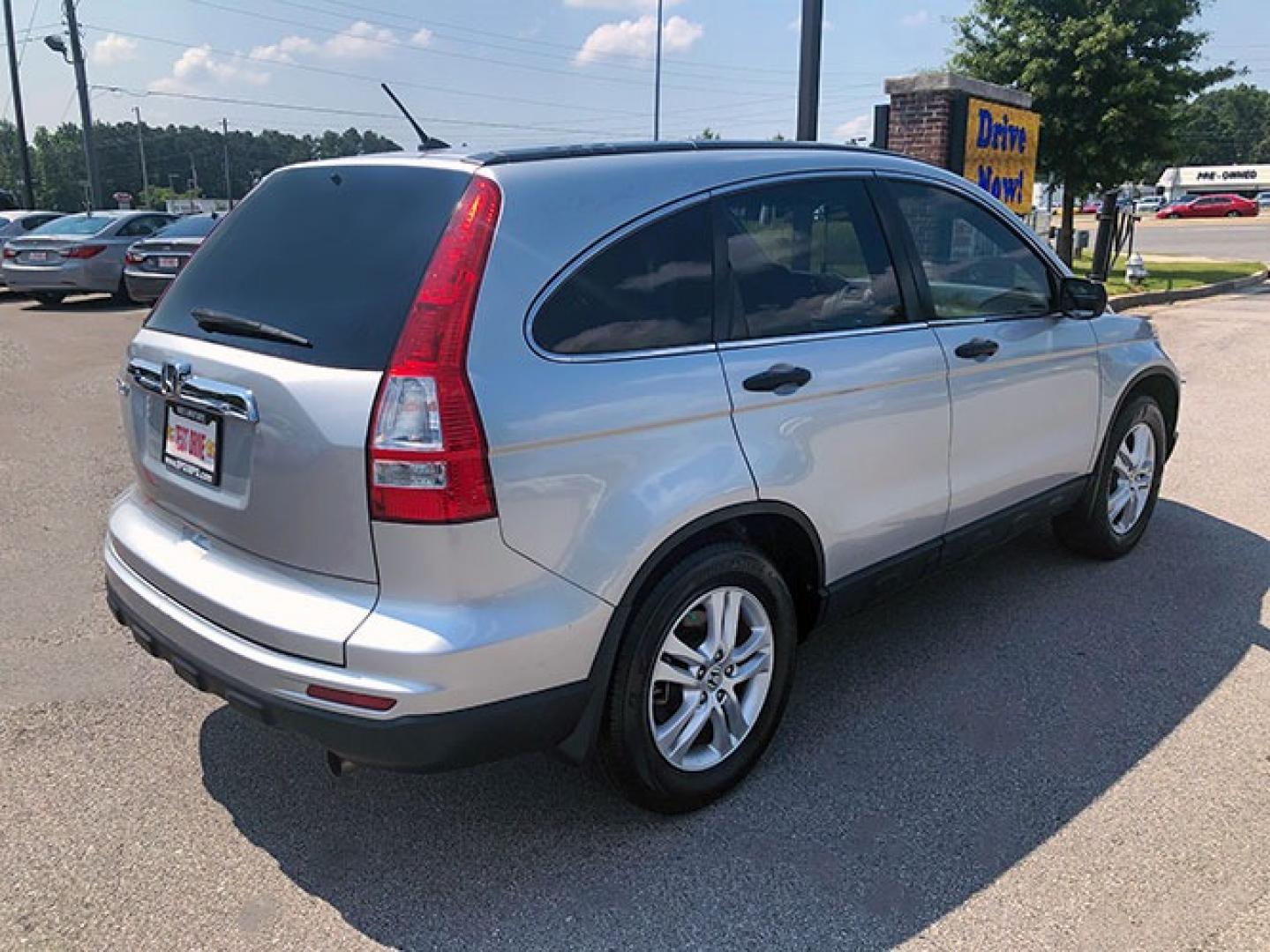 2011 Honda CR-V EX 2WD 5-Speed AT (3CZRE3H52BG) with an 2.4L L4 DOHC 16V engine, 5-Speed Automatic transmission, located at 7710 Tara Blvd, Jonesboro, GA, 30236, (678) 450-1000, 33.544365, -84.367821 - Photo#6