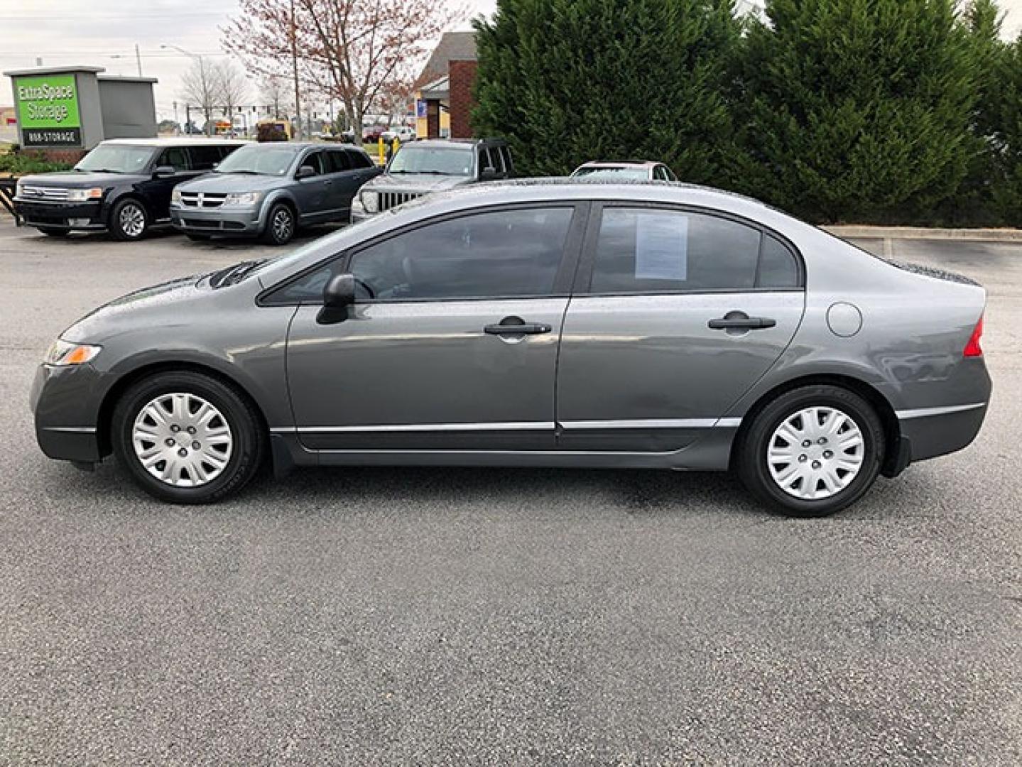 2011 Honda Civic DX-VP Sedan 5-Speed Automatic (19XFA1F34BE) with an 1.8L L4 SOHC 16V engine, 5-Speed Automatic transmission, located at 620 Jesse Jewell Pkwy, Gainesville, GA, 30501, (678) 450-1000, 34.305923, -83.809784 - Photo#2