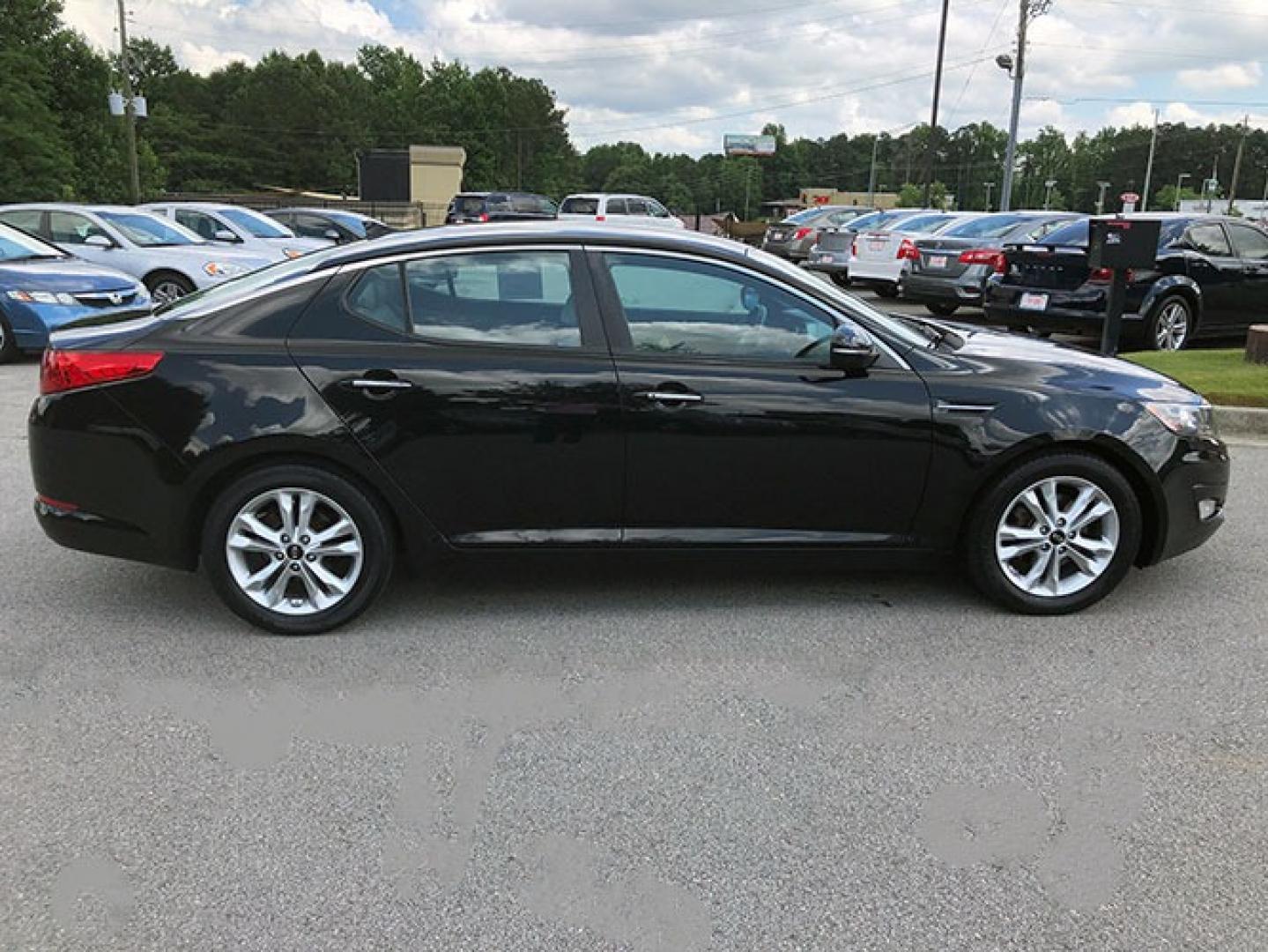 2011 Kia Optima EX (KNAGN4A78B5) with an 2.4L L4 DOHC 16V engine, 6-Speed Automatic transmission, located at 7710 Tara Blvd, Jonesboro, GA, 30236, (678) 450-1000, 33.544365, -84.367821 - Photo#7