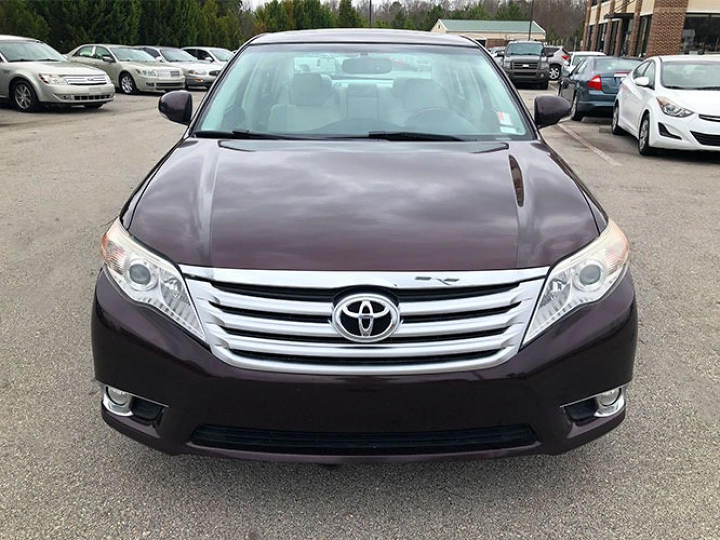 2011 Toyota Avalon Base (4T1BK3DB8BU) with an 3.5L V6 DOHC 24V engine, 6-Speed Automatic transmission, located at 7710 Tara Blvd, Jonesboro, GA, 30236, (678) 450-1000, 33.544365, -84.367821 - Photo#1