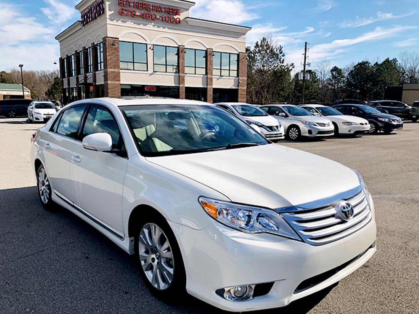 2011 Toyota Avalon Base (4T1BK3DB9BU) with an 3.5L V6 DOHC 24V engine, 6-Speed Automatic transmission, located at 7710 Tara Blvd, Jonesboro, GA, 30236, (678) 450-1000, 33.544365, -84.367821 - Photo#0