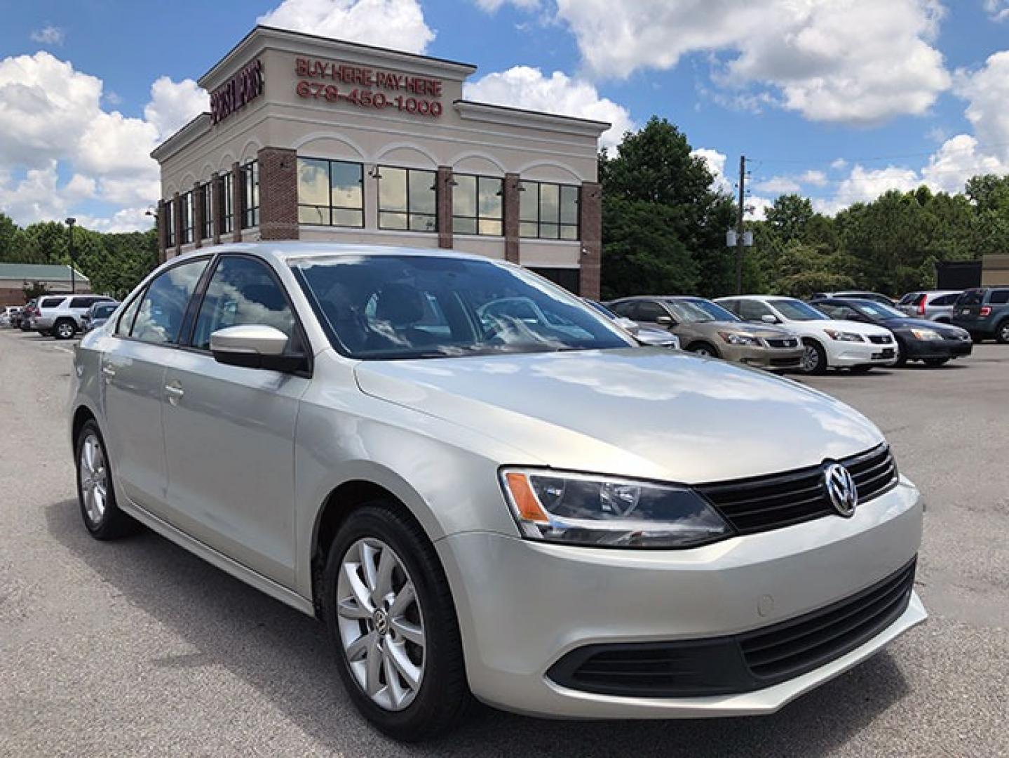 2011 Volkswagen Jetta SE (3VWDX7AJ4BM) with an 2.5L L5 DOHC 20V engine, located at 7710 Tara Blvd, Jonesboro, GA, 30236, (678) 450-1000, 33.544365, -84.367821 - Photo#0