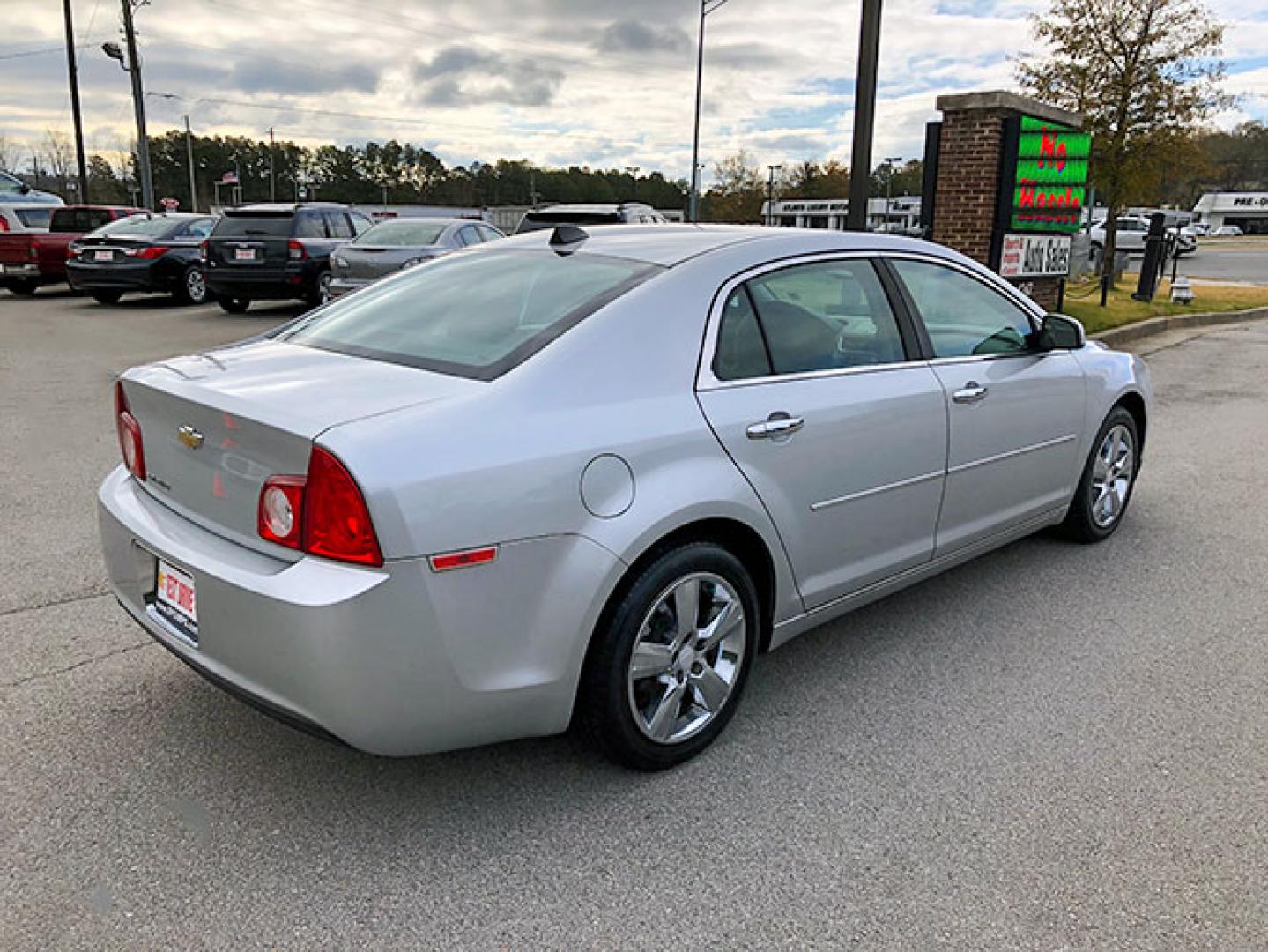 2012 Chevrolet Malibu 2LT (1G1ZD5E07CF) with an 2.4L L4 DOHC 16V engine, 6-Speed Automatic transmission, located at 620 Jesse Jewell Pkwy, Gainesville, GA, 30501, (678) 450-1000, 34.305923, -83.809784 - Photo#6