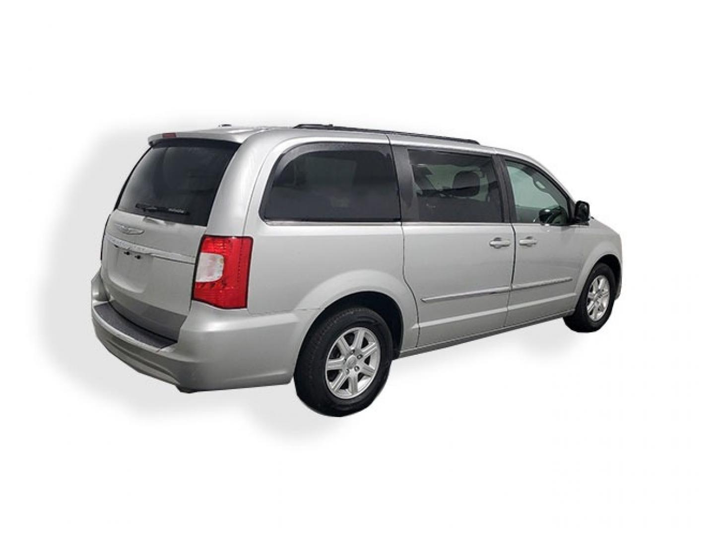 2012 Chrysler Town and Country Touring (2C4RC1BG0CR) with an 3.6L V6 DOHC 24V engine, 6-Speed Automatic transmission, located at 7710 Tara Blvd, Jonesboro, GA, 30236, (678) 450-1000, 33.544365, -84.367821 - Photo#4