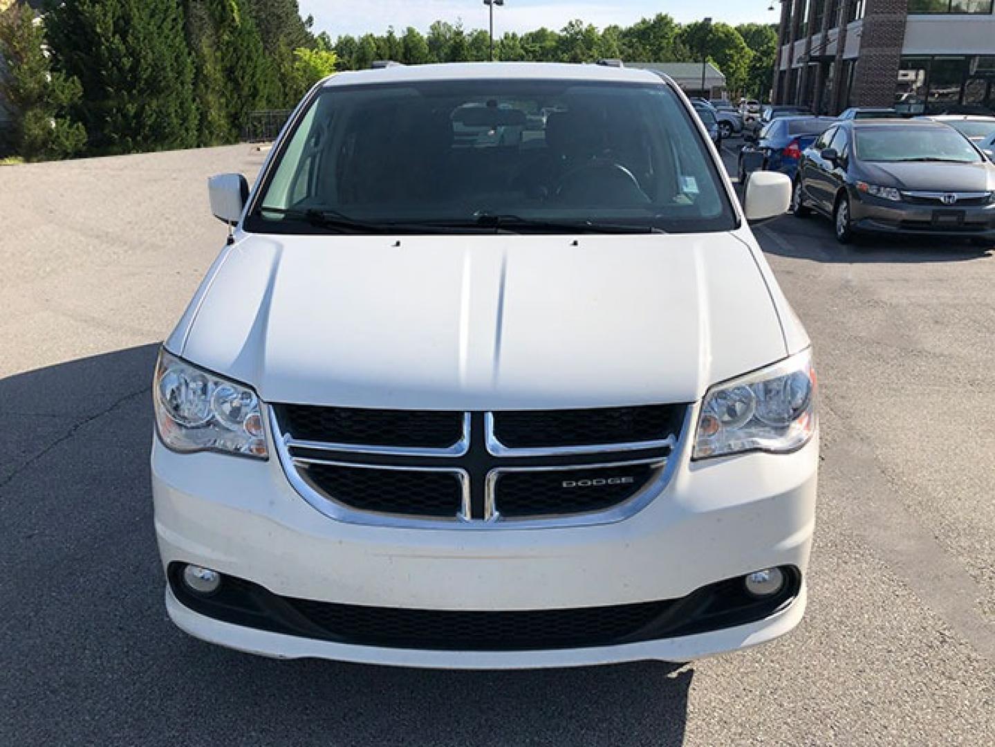 2012 Dodge Grand Caravan Crew (2C4RDGDG6CR) with an 3.6L V6 DOHC 24V engine, 6-Speed Automatic transmission, located at 7710 Tara Blvd, Jonesboro, GA, 30236, (678) 450-1000, 33.544365, -84.367821 - Photo#8