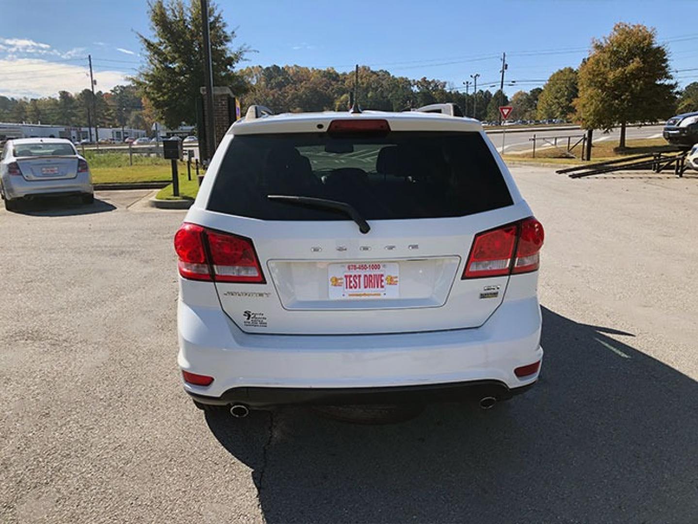 2012 Dodge Journey SXT (3C4PDCBG5CT) with an 3.6L V6 DOHC 24V engine, 6-Speed Automatic transmission, located at 7710 Tara Blvd, Jonesboro, GA, 30236, (678) 450-1000, 33.544365, -84.367821 - Photo#5