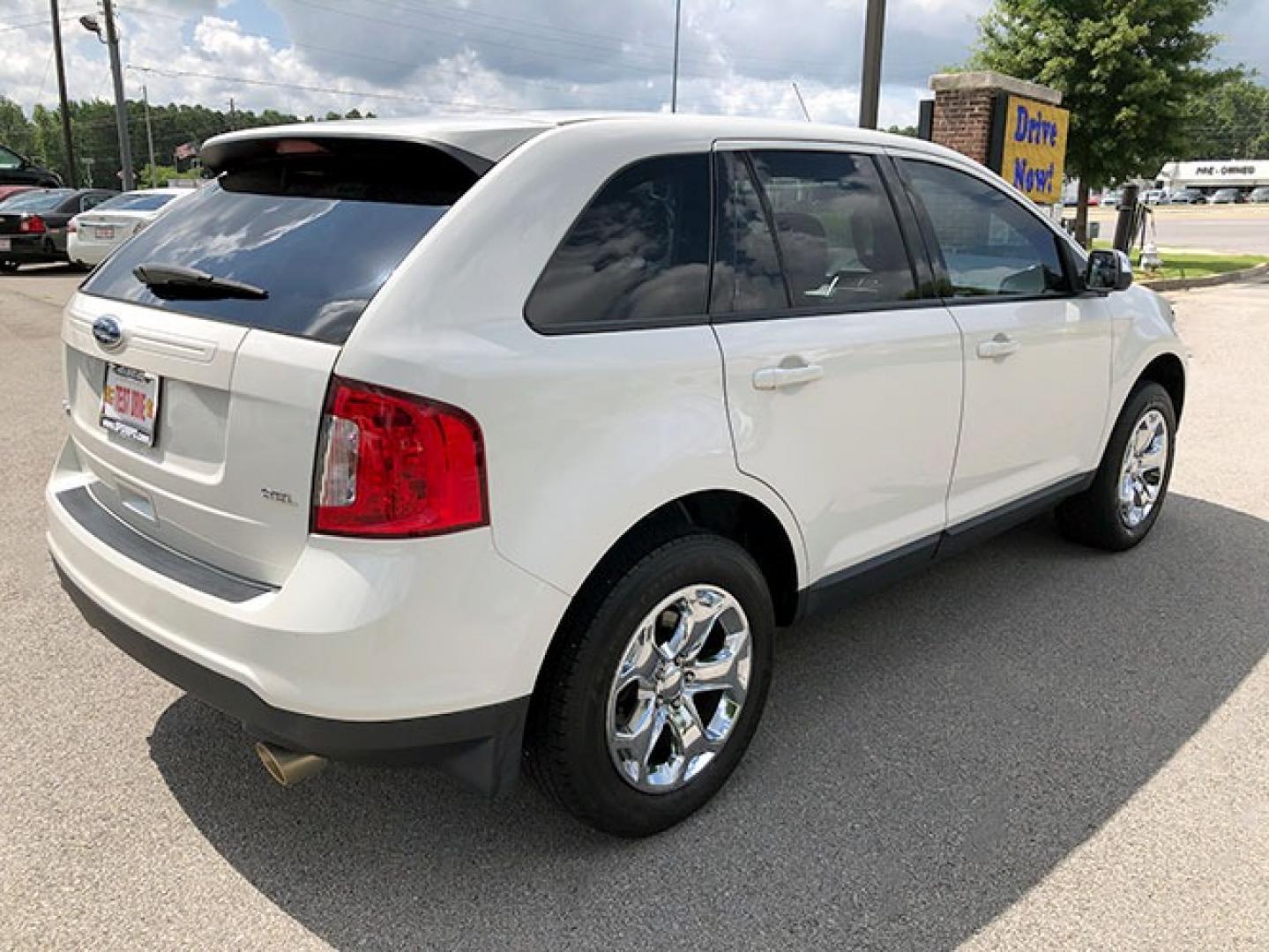 2012 Ford Edge SEL FWD (2FMDK3JC4CB) with an 3.5L V6 DOHC 24V engine, 6-Speed Automatic transmission, located at 7710 Tara Blvd, Jonesboro, GA, 30236, (678) 450-1000, 33.544365, -84.367821 - Photo#7