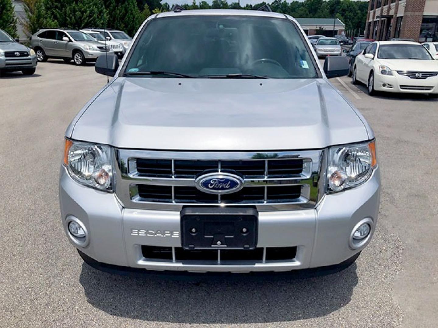 2012 Ford Escape XLT FWD (1FMCU0D77CK) with an 2.5L L4 DOHC 16V engine, 6-Speed Automatic transmission, located at 7710 Tara Blvd, Jonesboro, GA, 30236, (678) 450-1000, 33.544365, -84.367821 - Photo#1