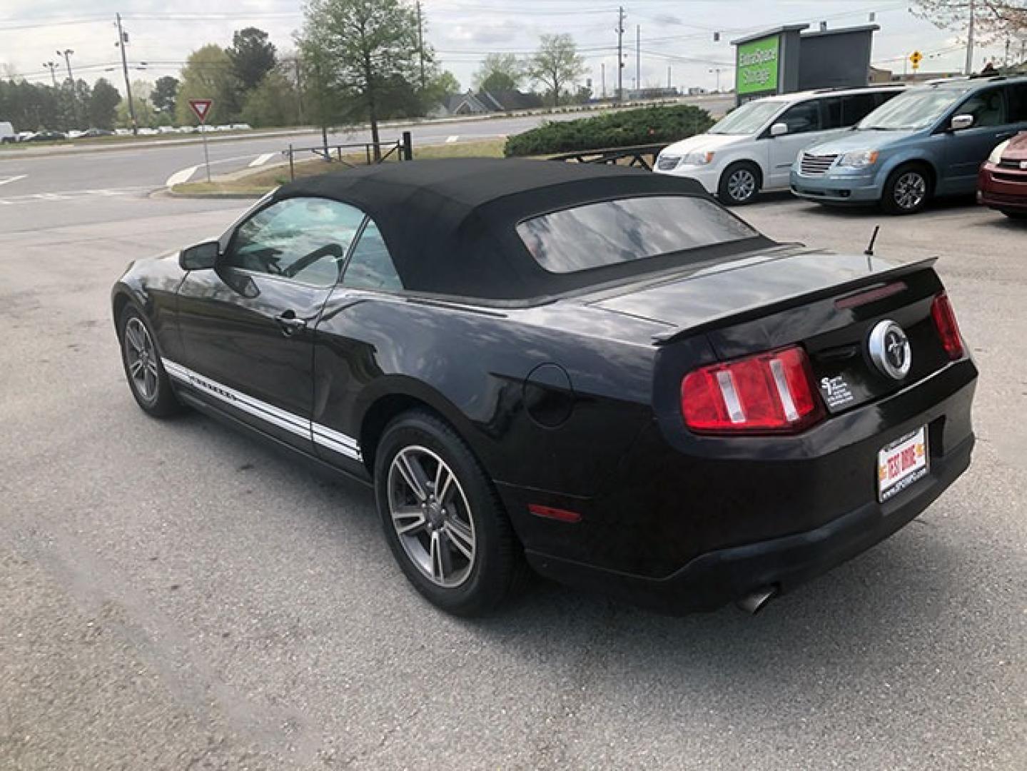 2012 Ford Mustang V6 Convertible (1ZVBP8EM9C5) with an 3.7L V6 DOHC 24V engine, located at 7710 Tara Blvd, Jonesboro, GA, 30236, (678) 450-1000, 33.544365, -84.367821 - Photo#7