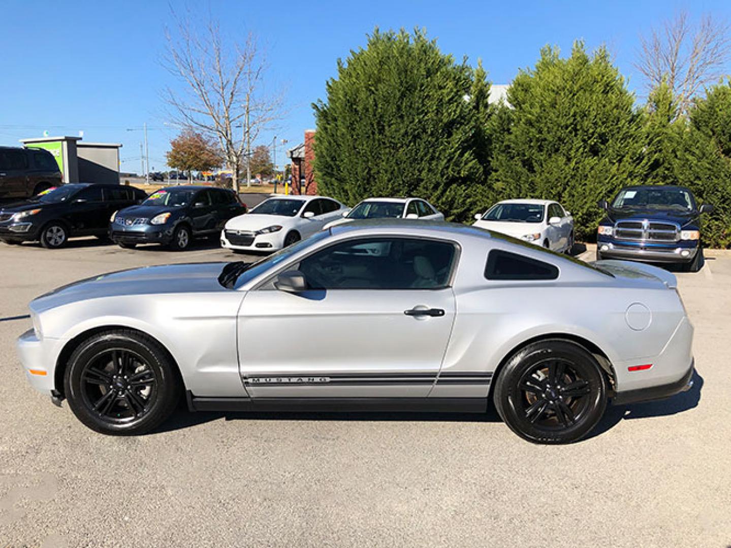 2012 Ford Mustang V6 Coupe (1ZVBP8AM7C5) with an 3.7L V6 DOHC 24V engine, located at 7710 Tara Blvd, Jonesboro, GA, 30236, (678) 450-1000, 33.544365, -84.367821 - Photo#3