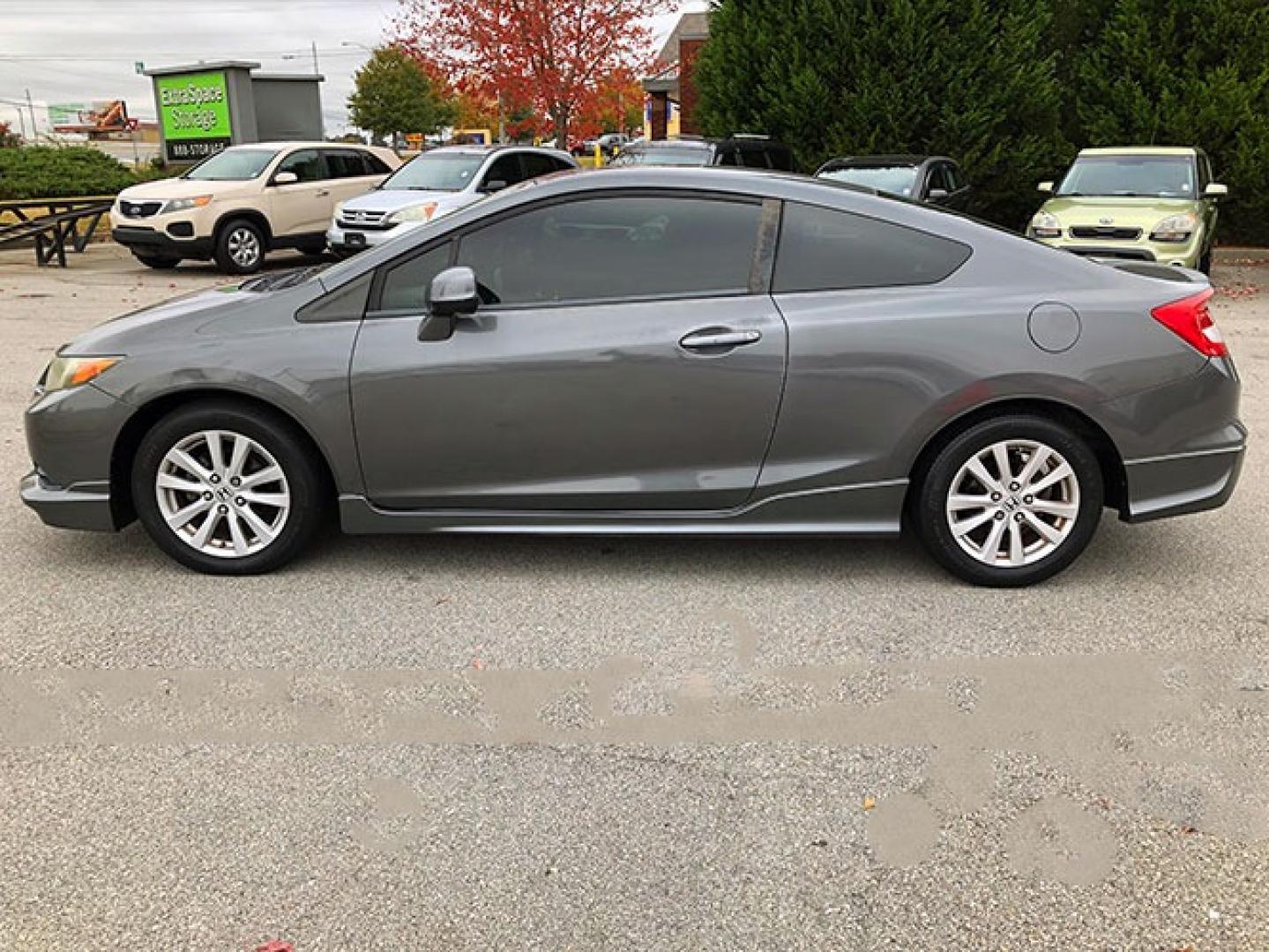 2012 Honda Civic EX-L Coupe 5-Spd AT (2HGFG3B19CH) with an 1.8L L4 SOHC 16V engine, 5-Speed Automatic transmission, located at 7710 Tara Blvd, Jonesboro, GA, 30236, (678) 450-1000, 33.544365, -84.367821 - Photo#3