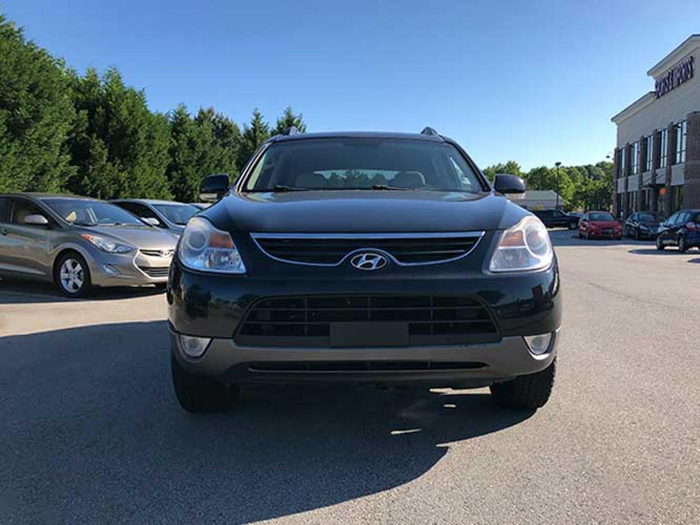 2012 Hyundai Veracruz Limited (KM8NU4CC7CU) with an 3.8L V6 DOHC 24V engine, 6-Speed Automatic transmission, located at 7710 Tara Blvd, Jonesboro, GA, 30236, (678) 450-1000, 33.544365, -84.367821 - At Sports and Imports we'll get you approved for an auto loan right here, whatever your credit! Our buy here, pay here financing means you only need a driver's license and proof of income. Call us at 678-450-1000 for more information and get you driving today! LOW DOWN PAYMENT ($799) We match yo - Photo#1