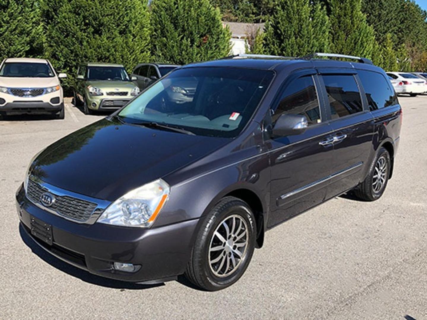 2012 Kia Sedona EX LWB (KNDMH4C72C6) with an 3.8L V6 DOHC 24V engine, 5-Speed Automatic transmission, located at 620 Jesse Jewell Pkwy, Gainesville, GA, 30501, (678) 450-1000, 34.305923, -83.809784 - Photo#2