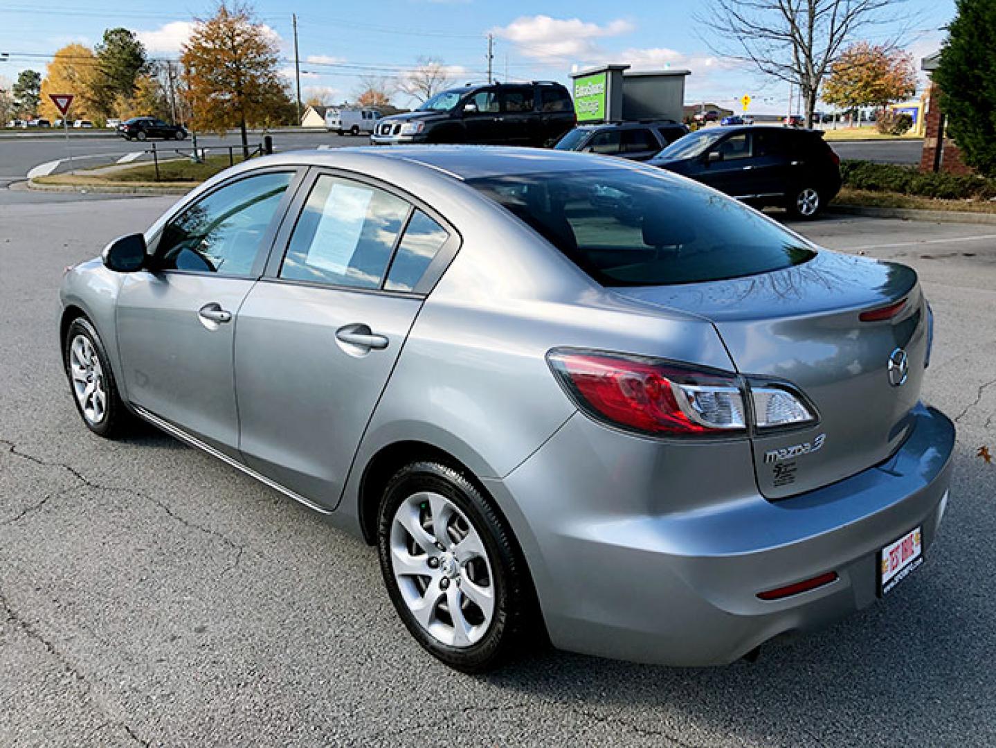 2012 Mazda MAZDA3 i Sport 4-Door (JM1BL1UG6C1) with an 2.0L L4 DOHC 16V engine, located at 7710 Tara Blvd, Jonesboro, GA, 30236, (678) 450-1000, 33.544365, -84.367821 - Photo#4