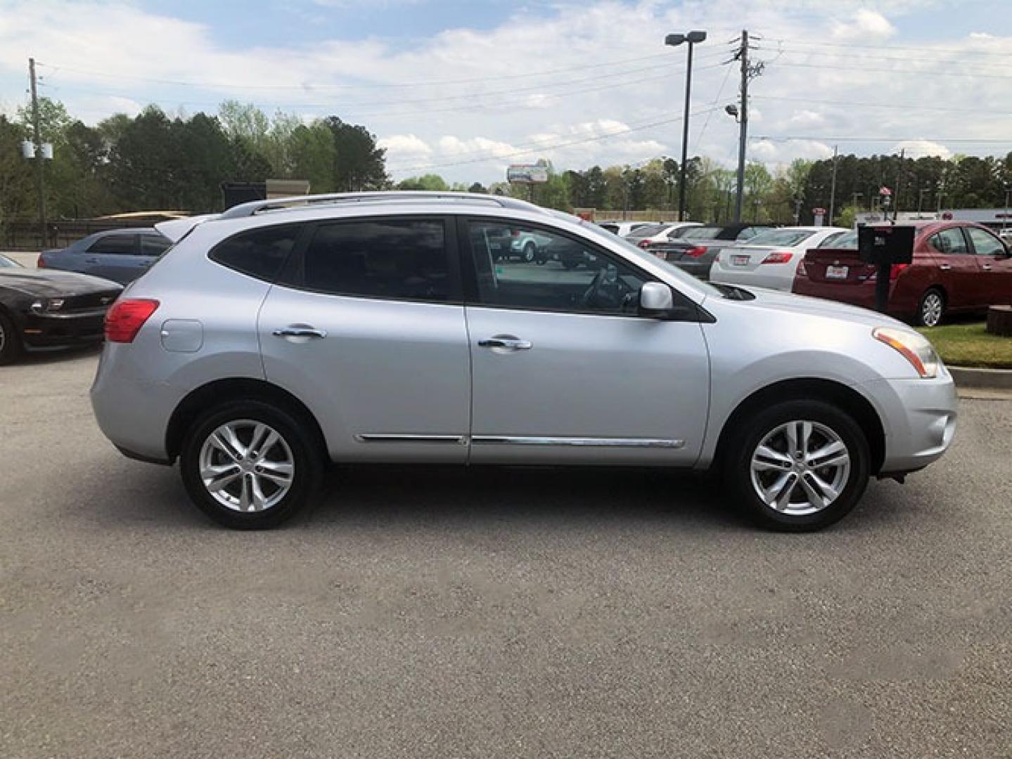 2012 Nissan Rogue S FWD Krom Edition (JN8AS5MT8CW) with an 2.5L L4 DOHC 16V engine, Continuously Variable Transmission transmission, located at 7710 Tara Blvd, Jonesboro, GA, 30236, (678) 450-1000, 33.544365, -84.367821 - Photo#8