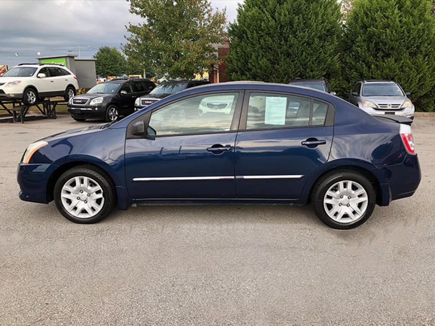 2012 Nissan Sentra 2.0 (3N1AB6AP0CL) with an 2.0L L4 DOHC 16V engine, Continuously Variable Transmission transmission, located at 7710 Tara Blvd, Jonesboro, GA, 30236, (678) 450-1000, 33.544365, -84.367821 - Photo#3