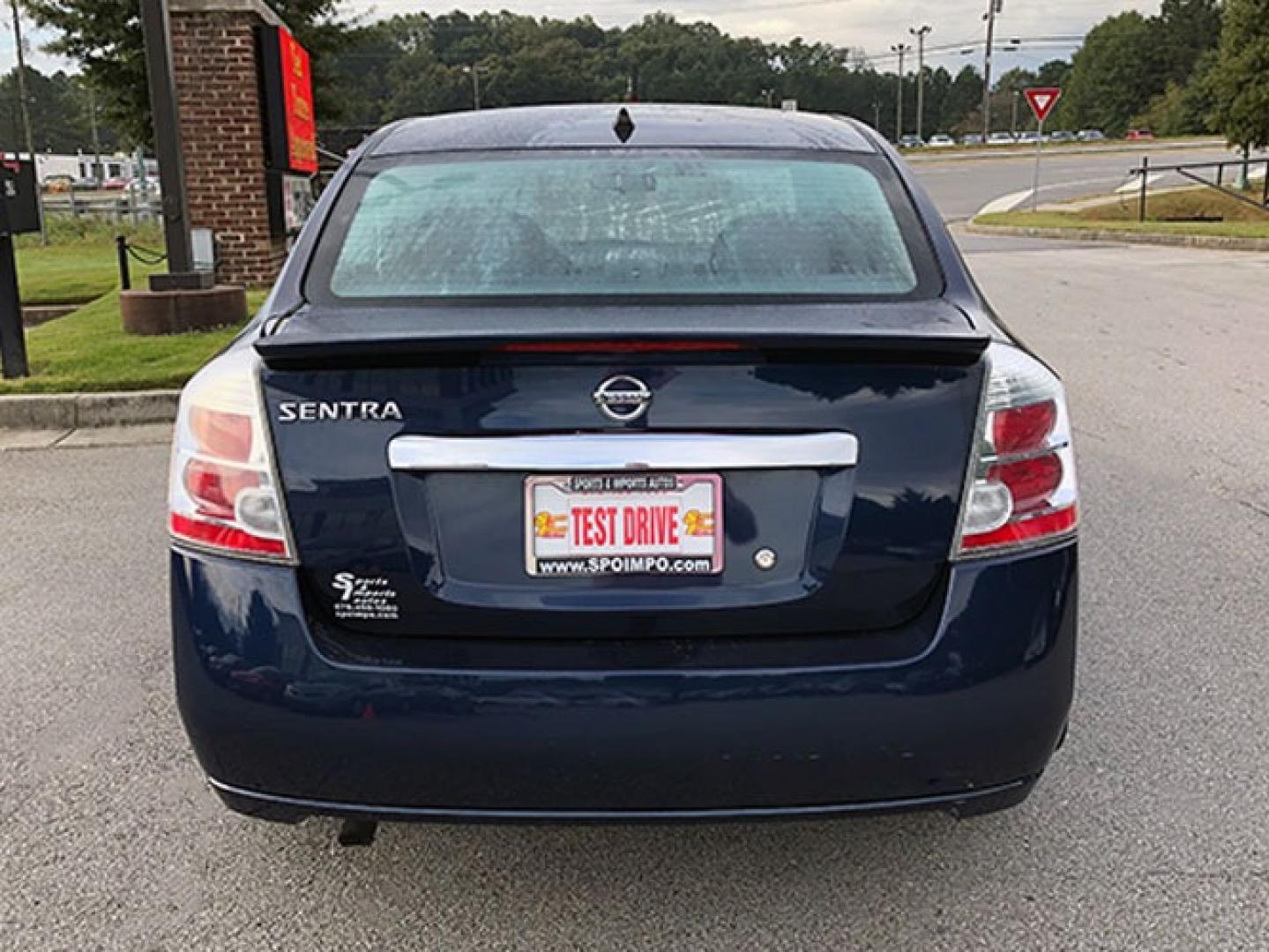 2012 Nissan Sentra 2.0 (3N1AB6AP0CL) with an 2.0L L4 DOHC 16V engine, Continuously Variable Transmission transmission, located at 7710 Tara Blvd, Jonesboro, GA, 30236, (678) 450-1000, 33.544365, -84.367821 - Photo#5