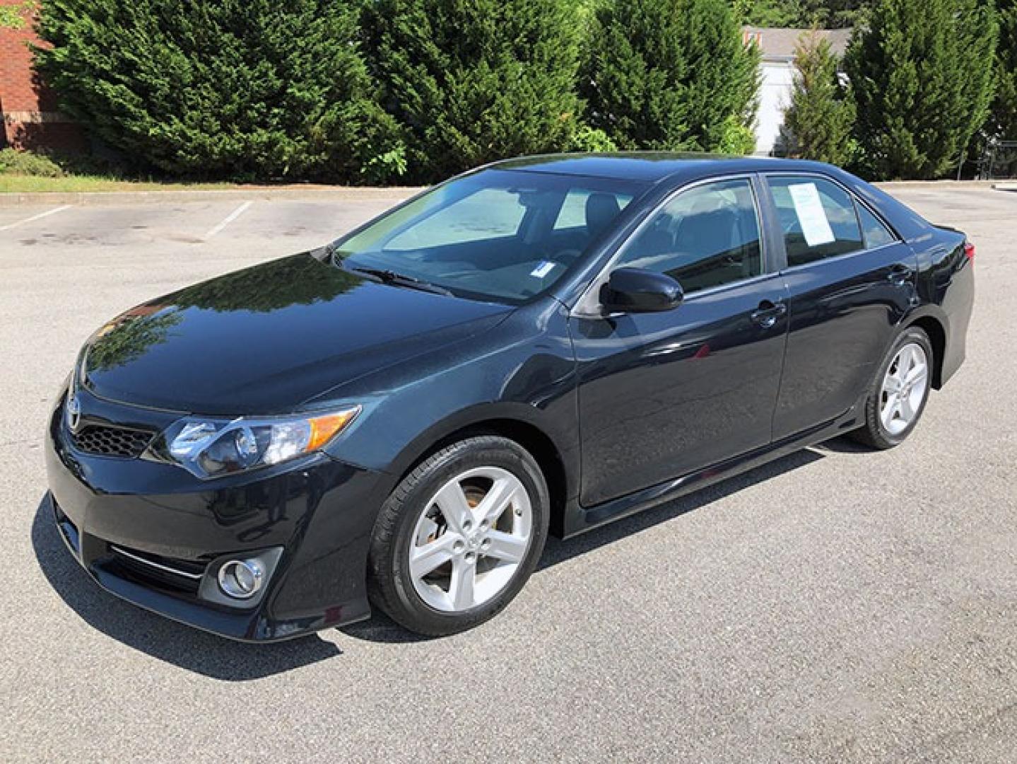 2012 Toyota Camry SE (4T1BF1FK8CU) with an 2.5L L4 DOHC 16V engine, 6-Speed Automatic transmission, located at 7710 Tara Blvd, Jonesboro, GA, 30236, (678) 450-1000, 33.544365, -84.367821 - Photo#0